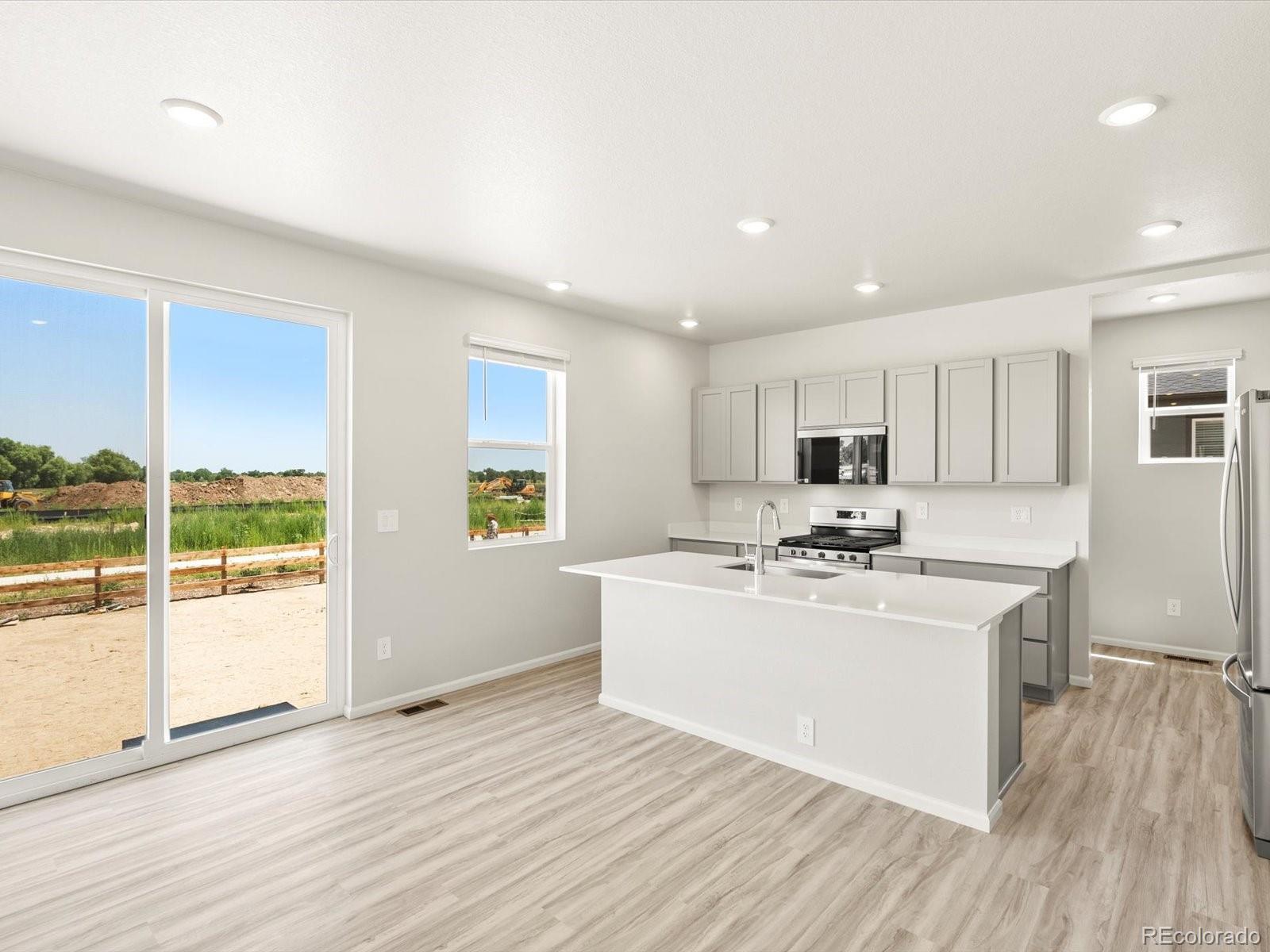 MLS Image #11 for 1601  colorado river drive,windsor, Colorado