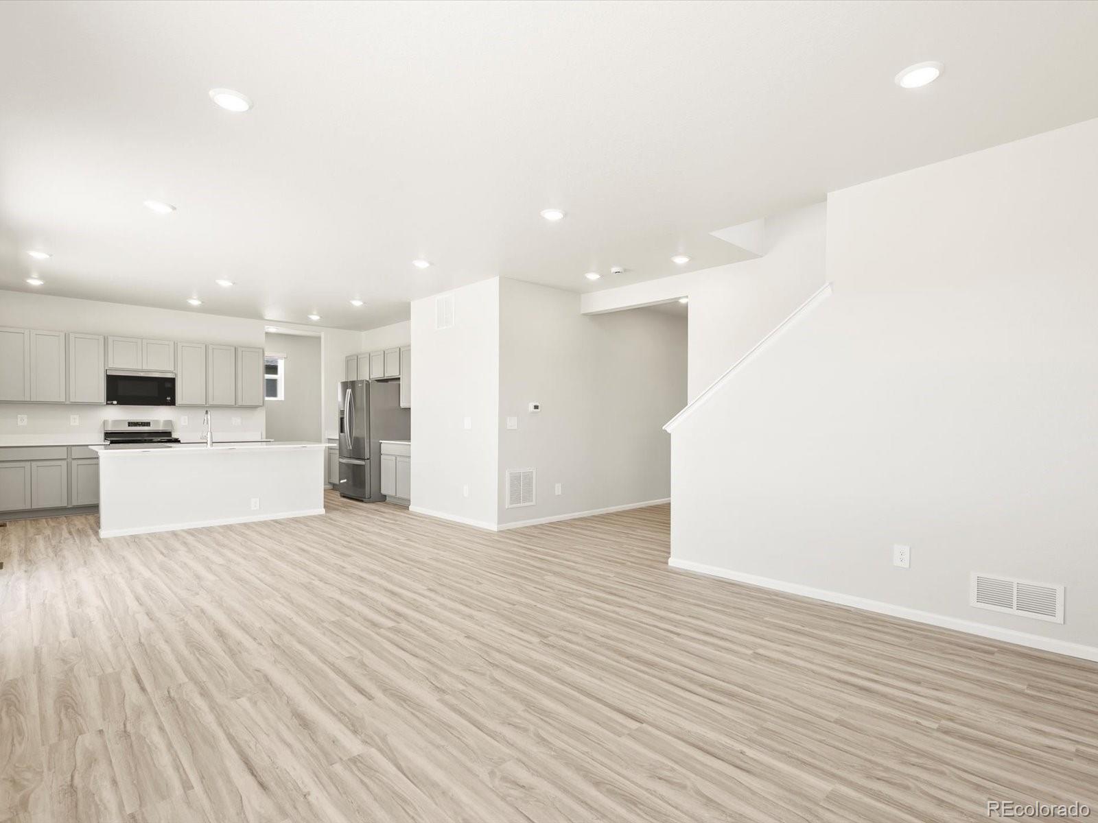 MLS Image #3 for 1601  colorado river drive,windsor, Colorado