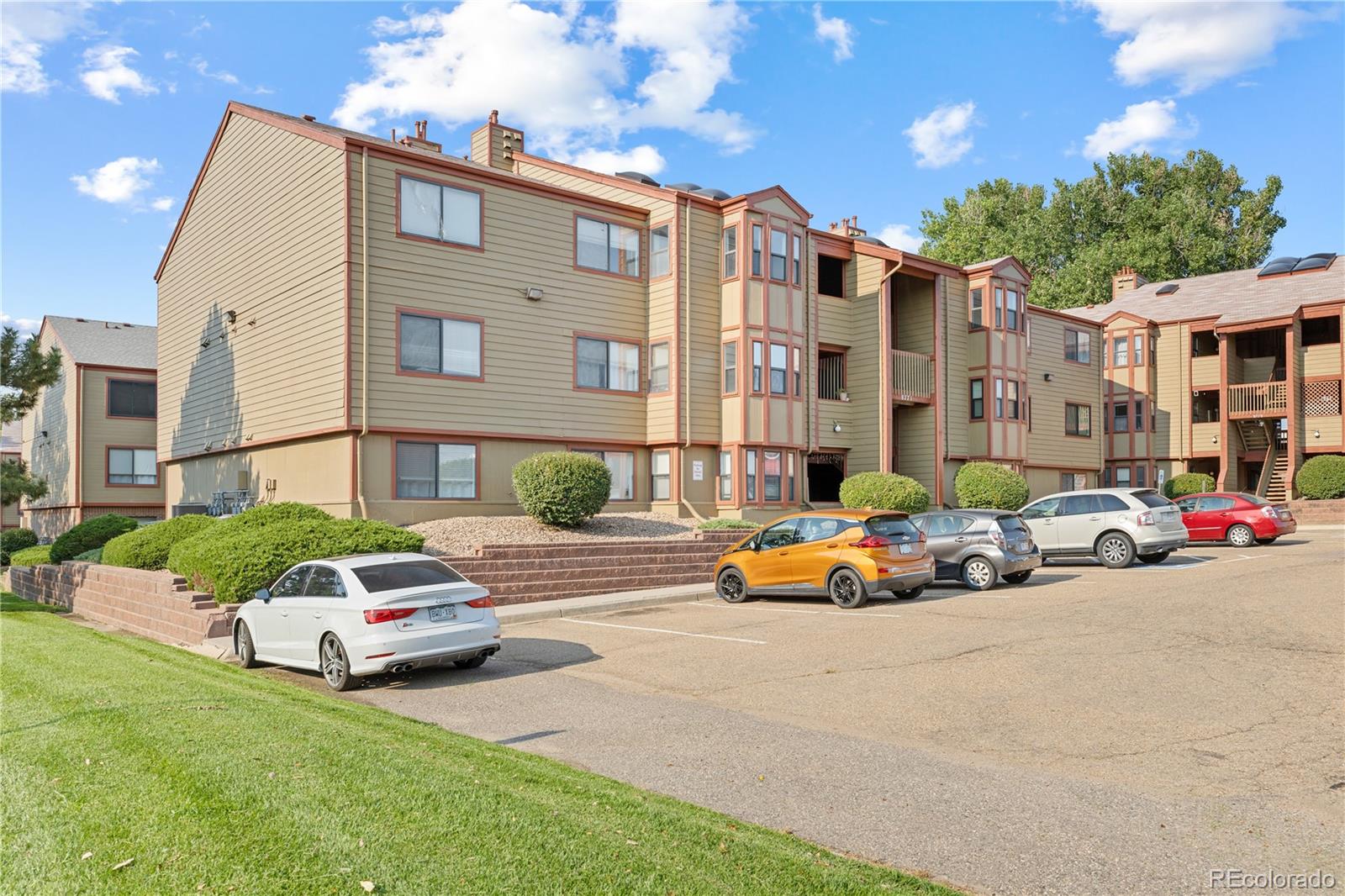 MLS Image #4 for 8771  dawson street,denver, Colorado