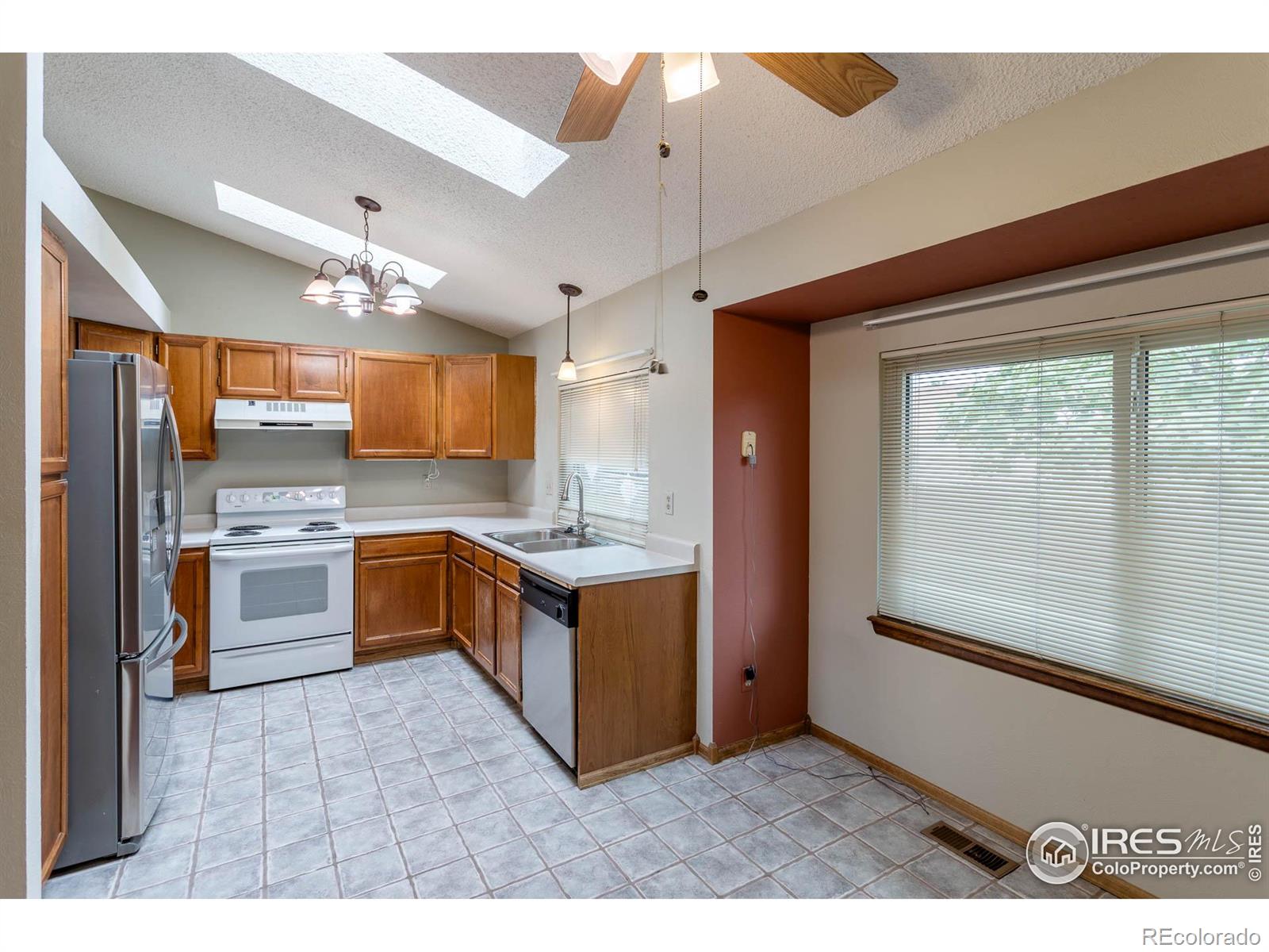 MLS Image #11 for 2124  kay street,longmont, Colorado