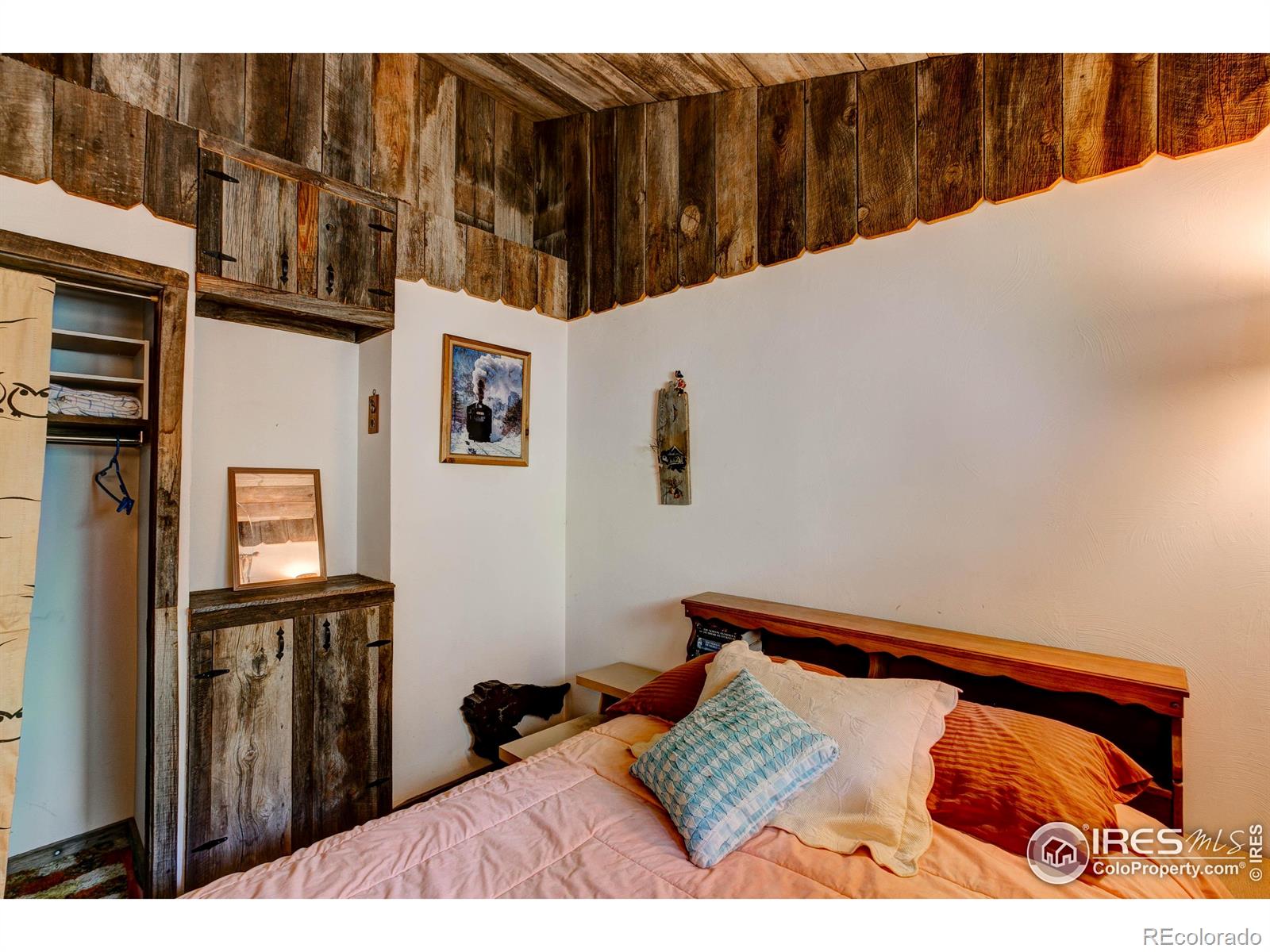 MLS Image #11 for 1142  streamside drive,glen haven, Colorado