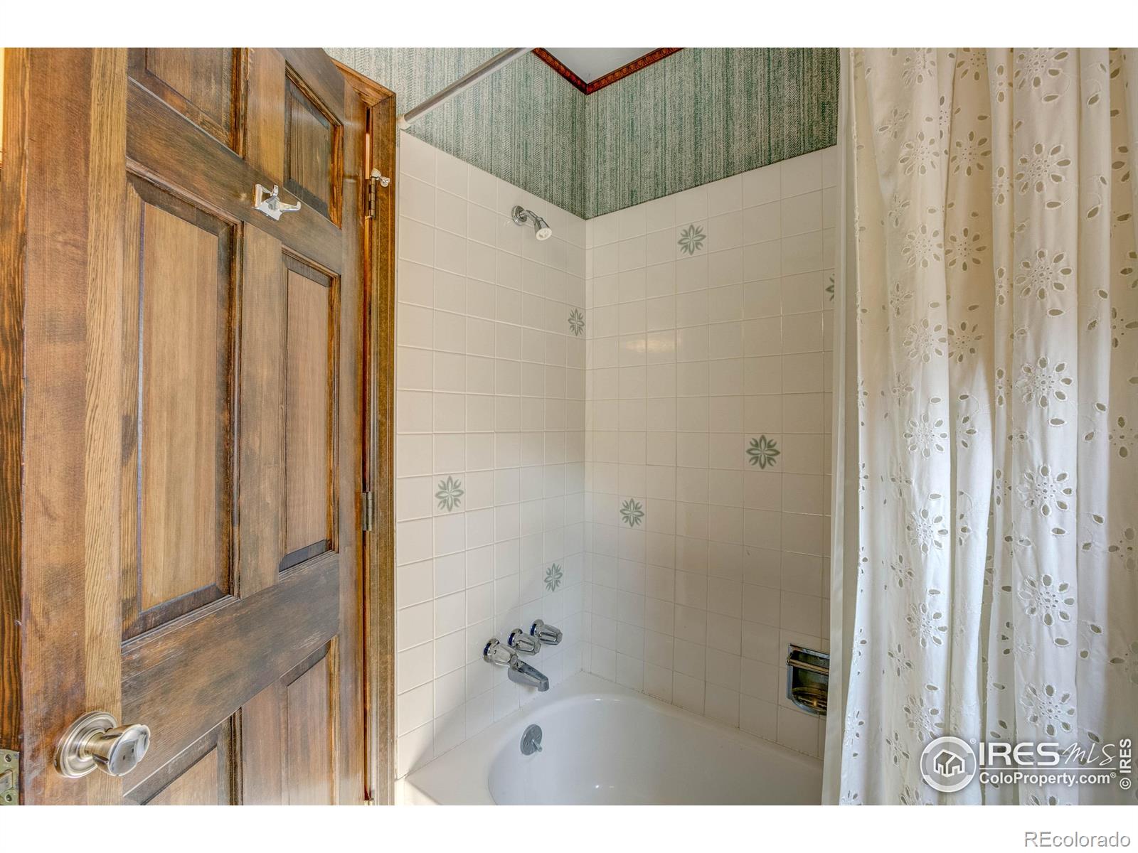 MLS Image #17 for 1142  streamside drive,glen haven, Colorado