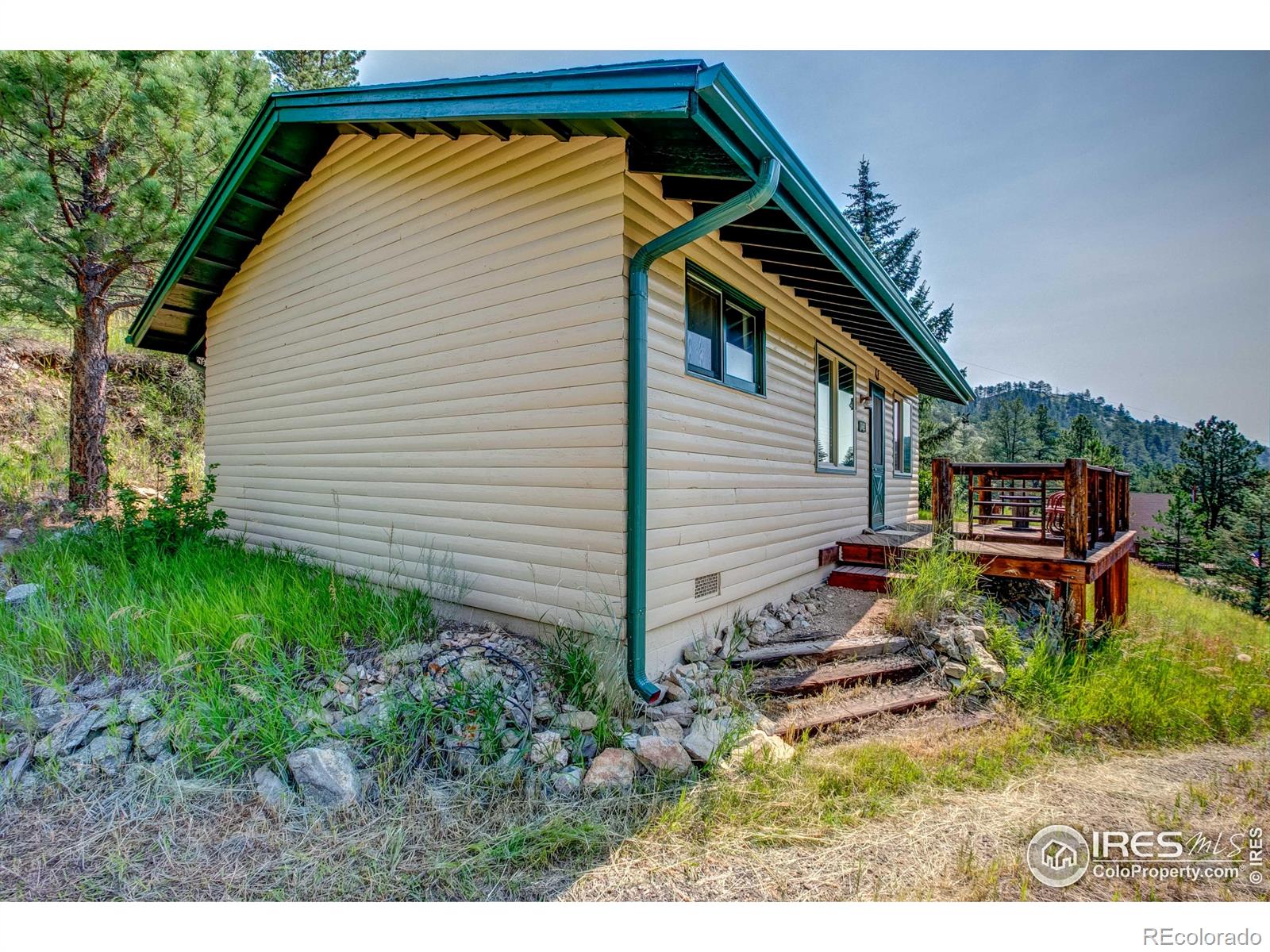 MLS Image #2 for 1142  streamside drive,glen haven, Colorado