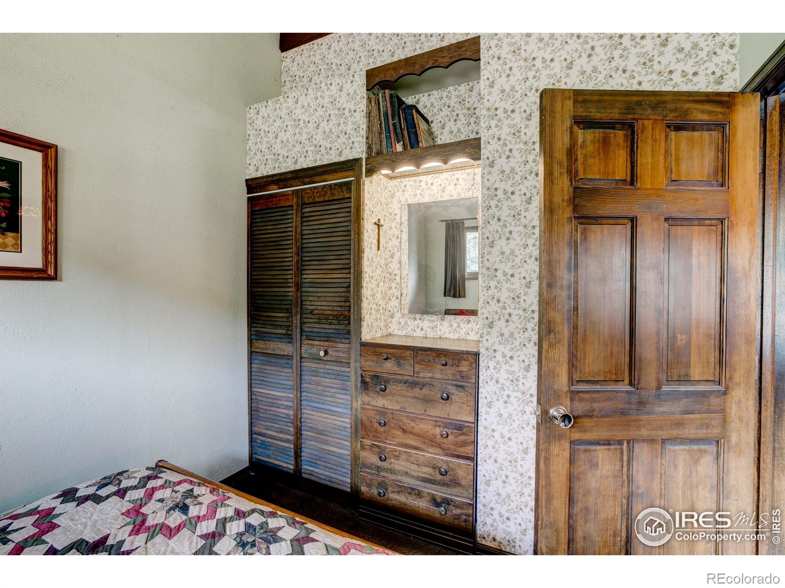 MLS Image #9 for 1142  streamside drive,glen haven, Colorado