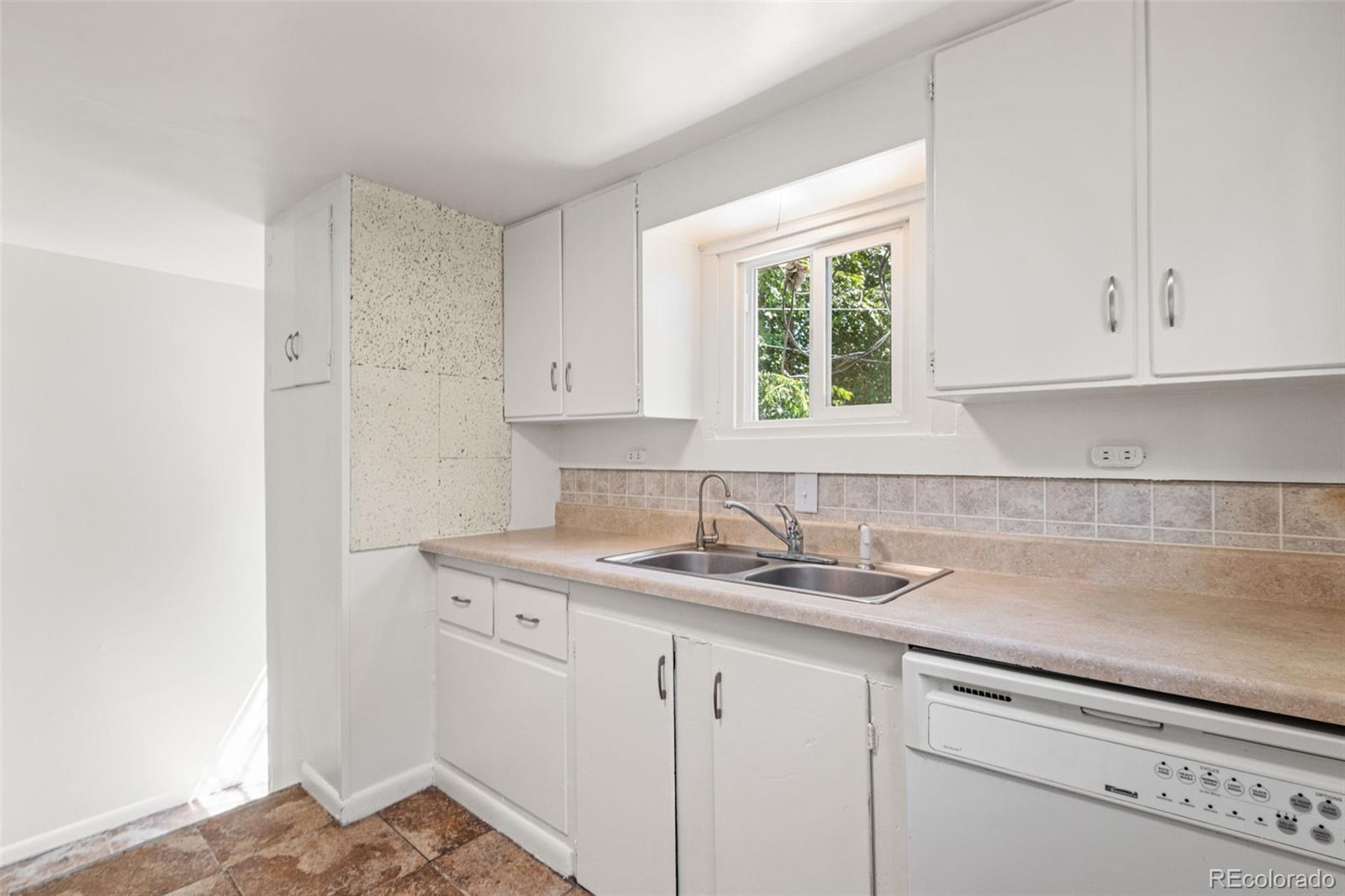 MLS Image #12 for 3174 s cherokee street,englewood, Colorado