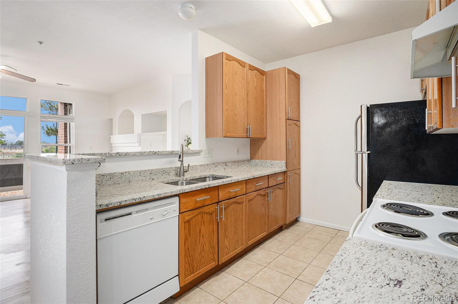 MLS Image #9 for 14333 e 1st drive 108,aurora, Colorado