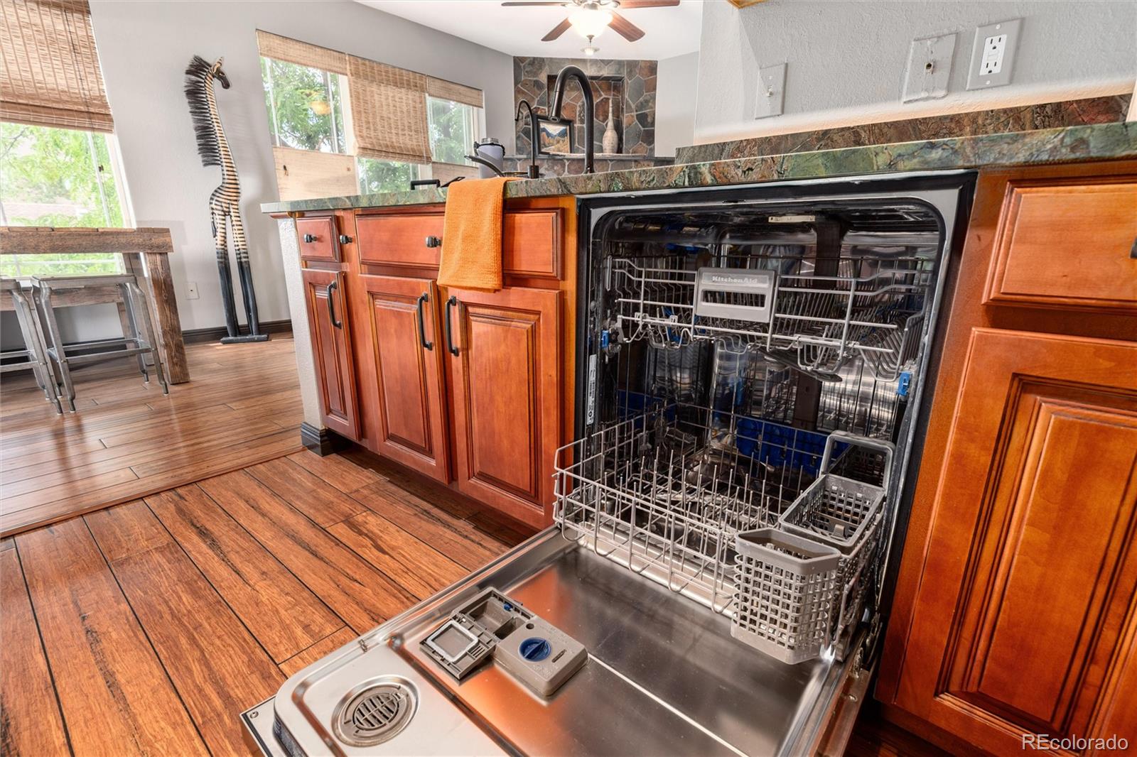 MLS Image #12 for 8412 s holland court,littleton, Colorado