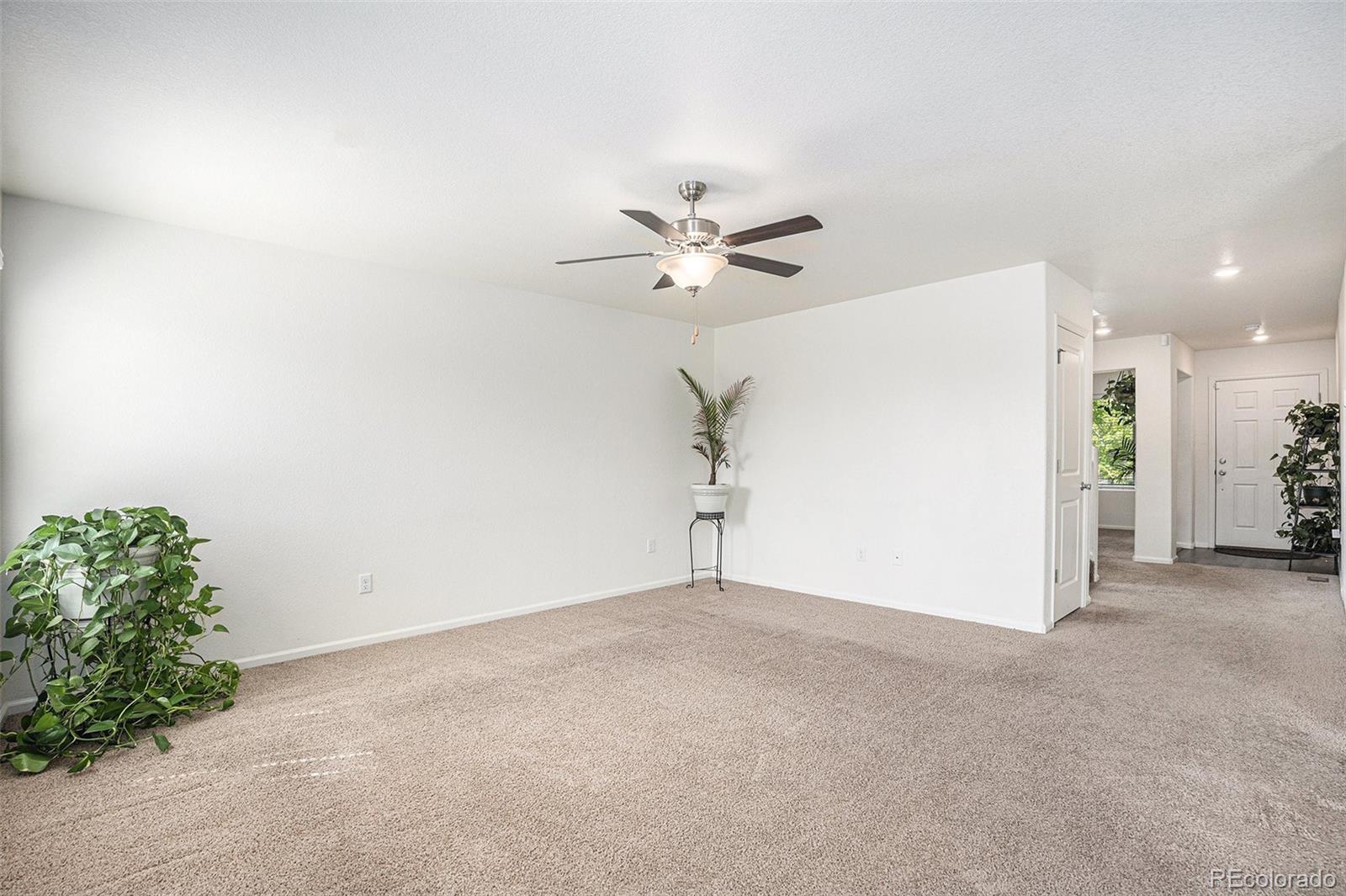 MLS Image #11 for 2004  wildwood street,lochbuie, Colorado