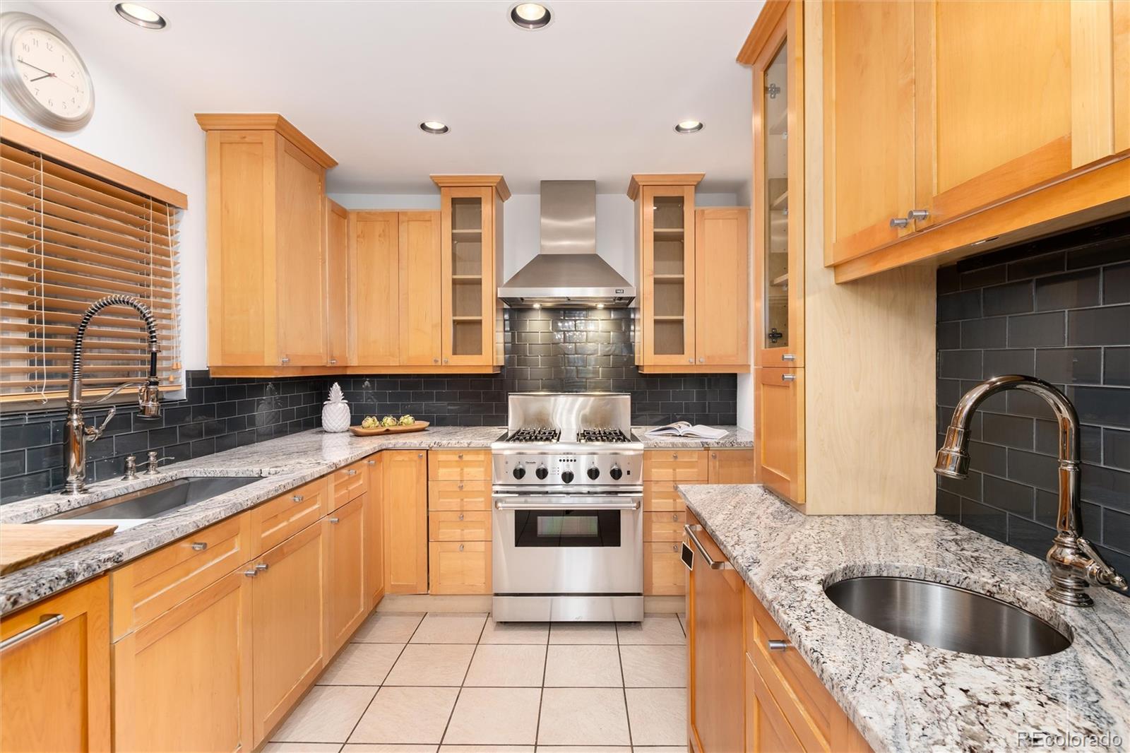 MLS Image #15 for 1689 s forest street,denver, Colorado