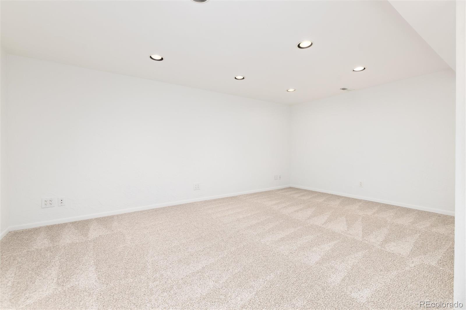 MLS Image #27 for 1689 s forest street,denver, Colorado