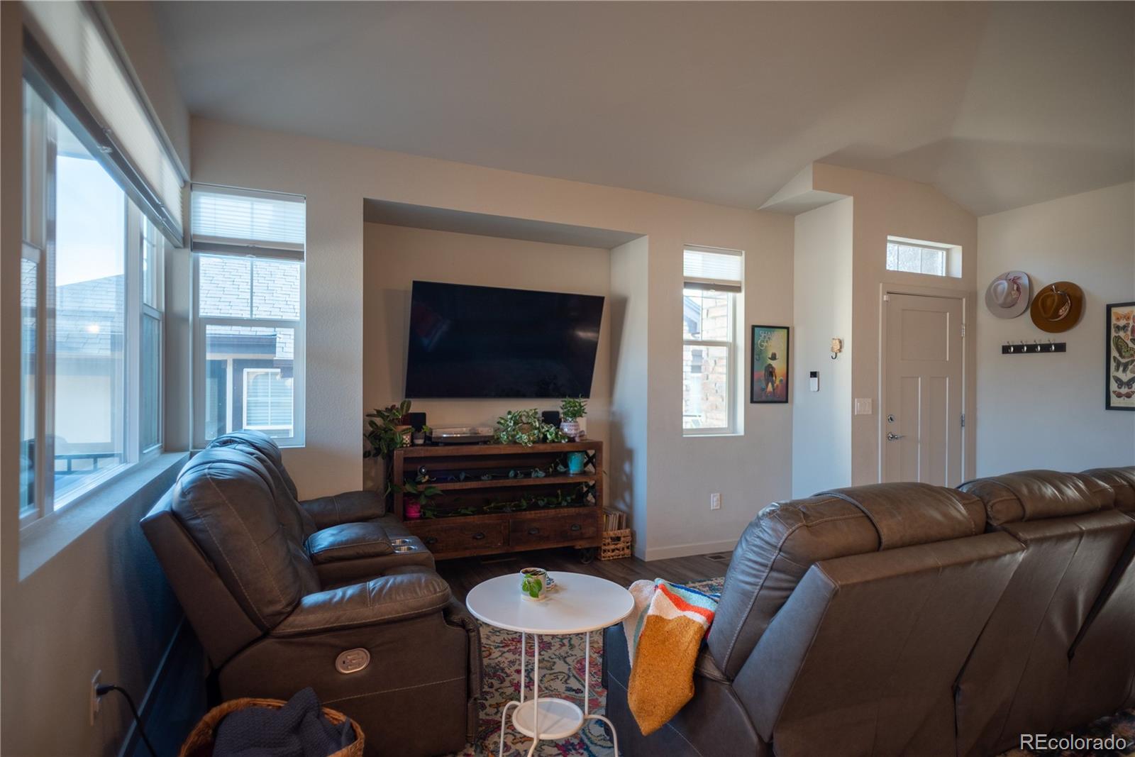 MLS Image #5 for 1845 s helena street,aurora, Colorado
