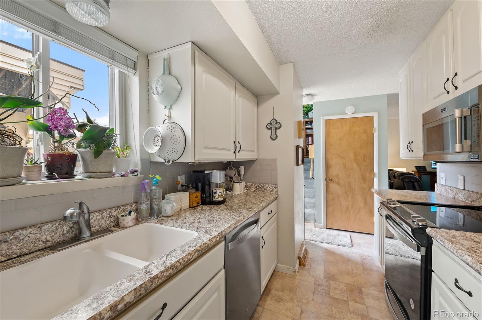 MLS Image #2 for 1616  longbow court,lafayette, Colorado