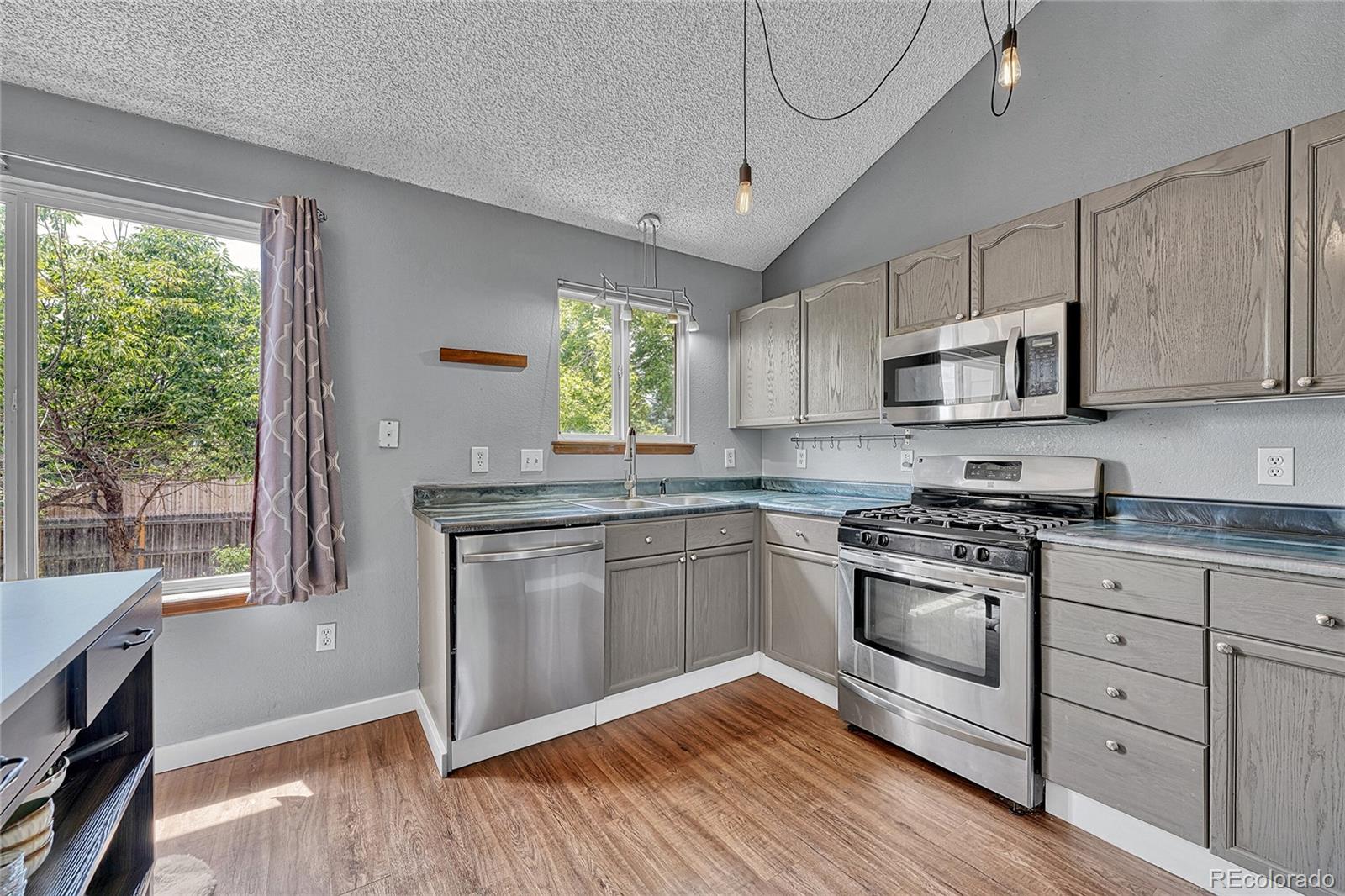 MLS Image #10 for 12910  monarch court,broomfield, Colorado