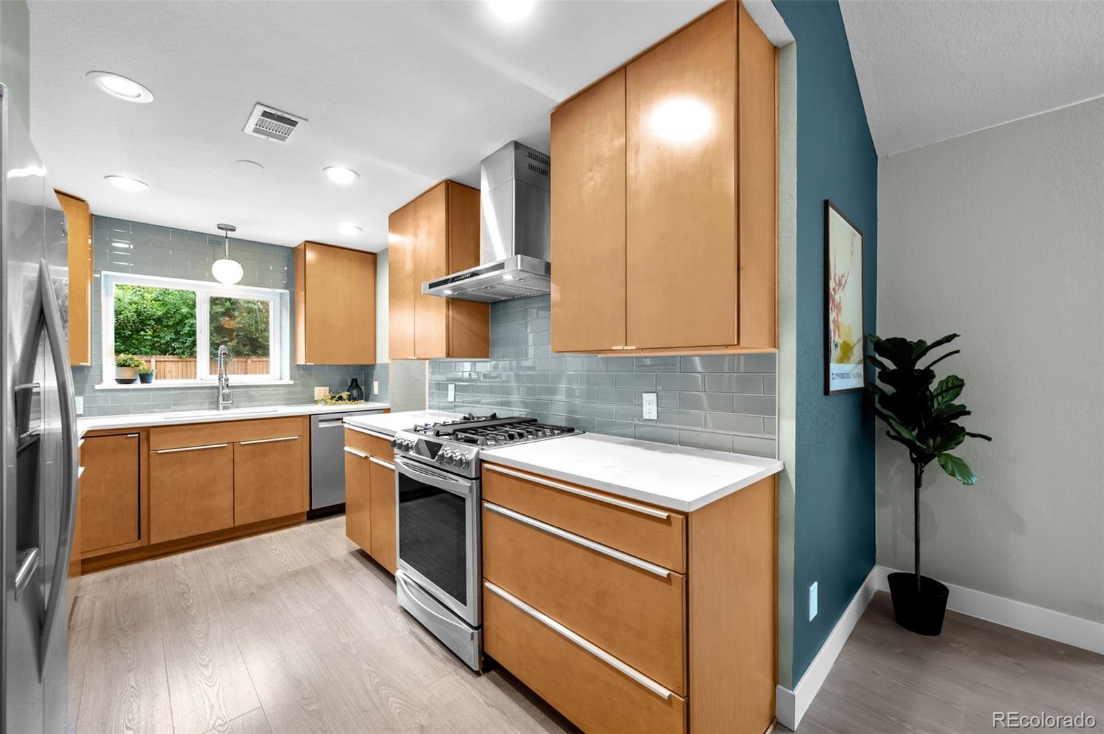 MLS Image #14 for 3521 e 27th avenue,denver, Colorado
