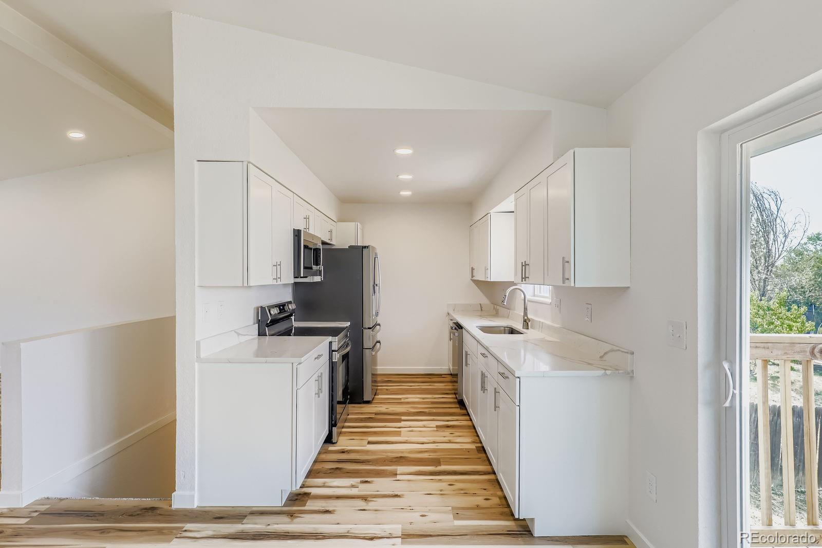 MLS Image #10 for 831  sable boulevard,aurora, Colorado