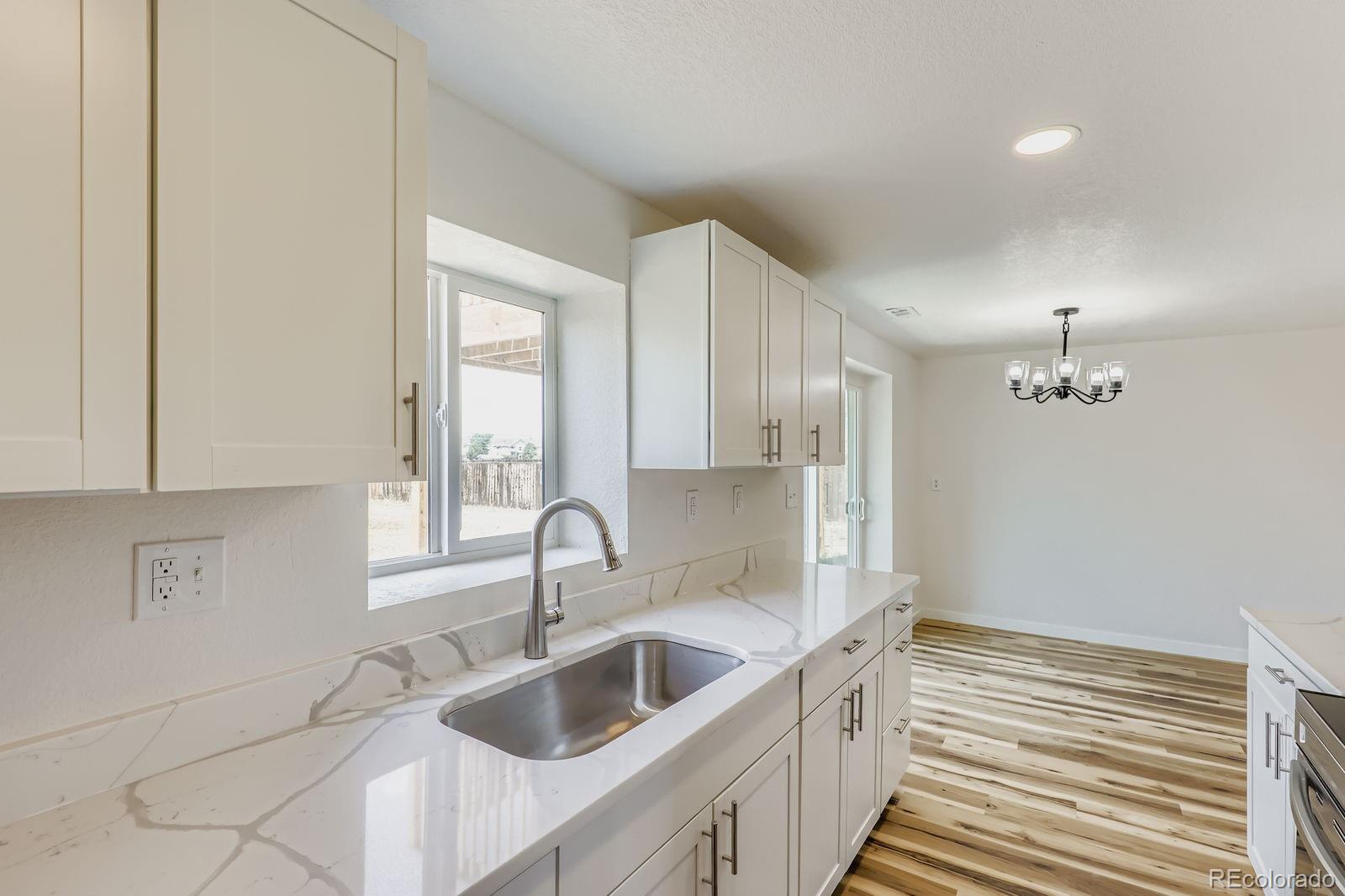 MLS Image #20 for 831  sable boulevard,aurora, Colorado