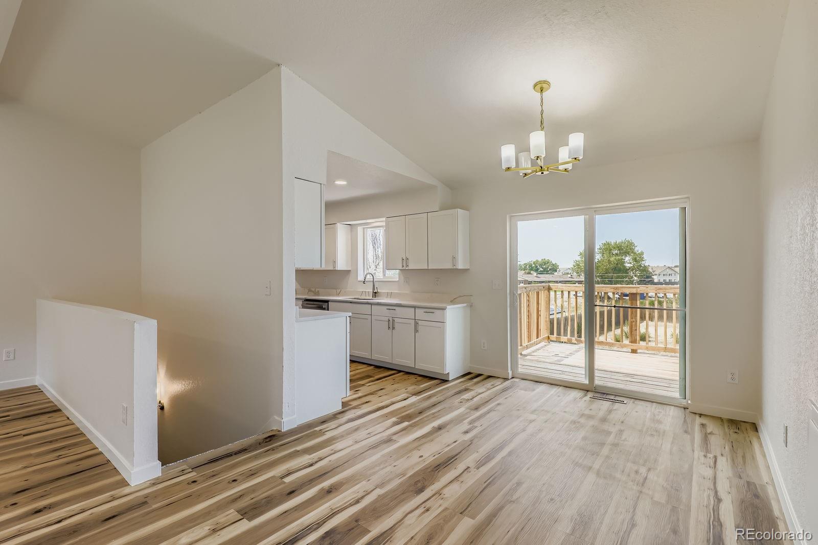 MLS Image #6 for 831  sable boulevard,aurora, Colorado
