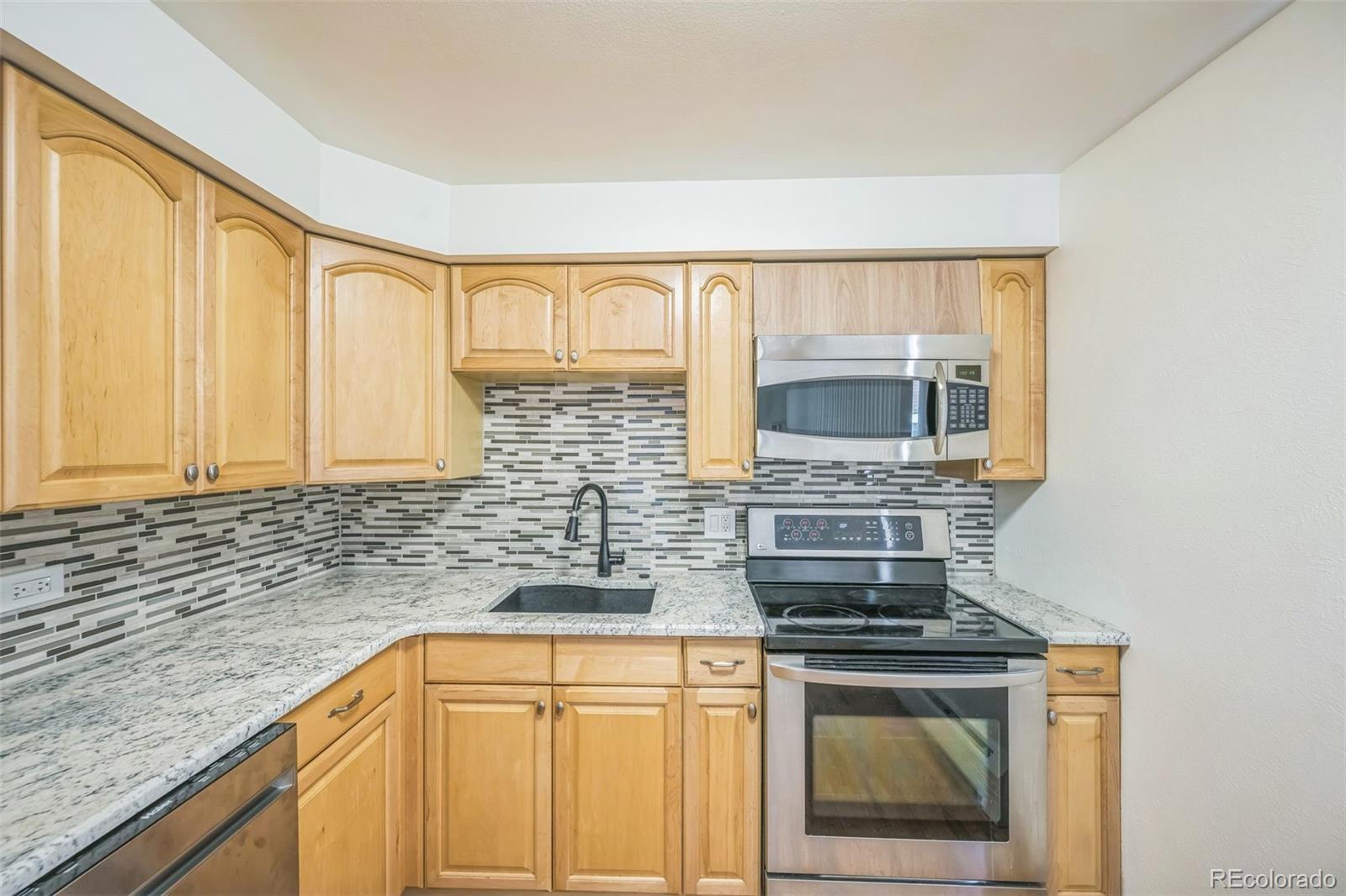 MLS Image #13 for 985  corona street,denver, Colorado