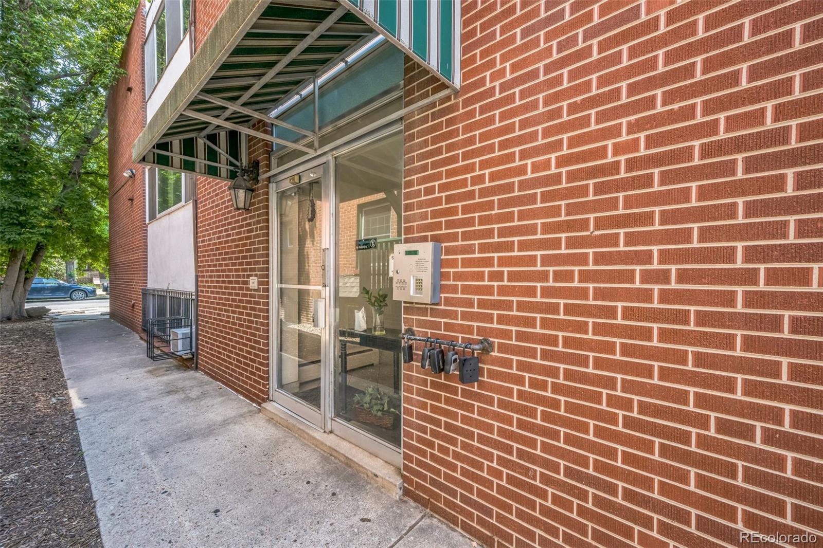 MLS Image #5 for 985  corona street,denver, Colorado