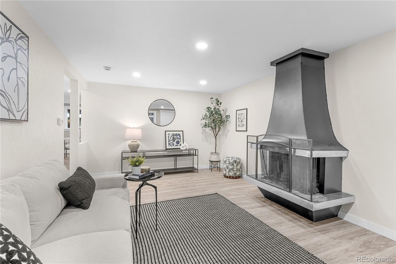 MLS Image #8 for 6506 w 14th avenue,lakewood, Colorado