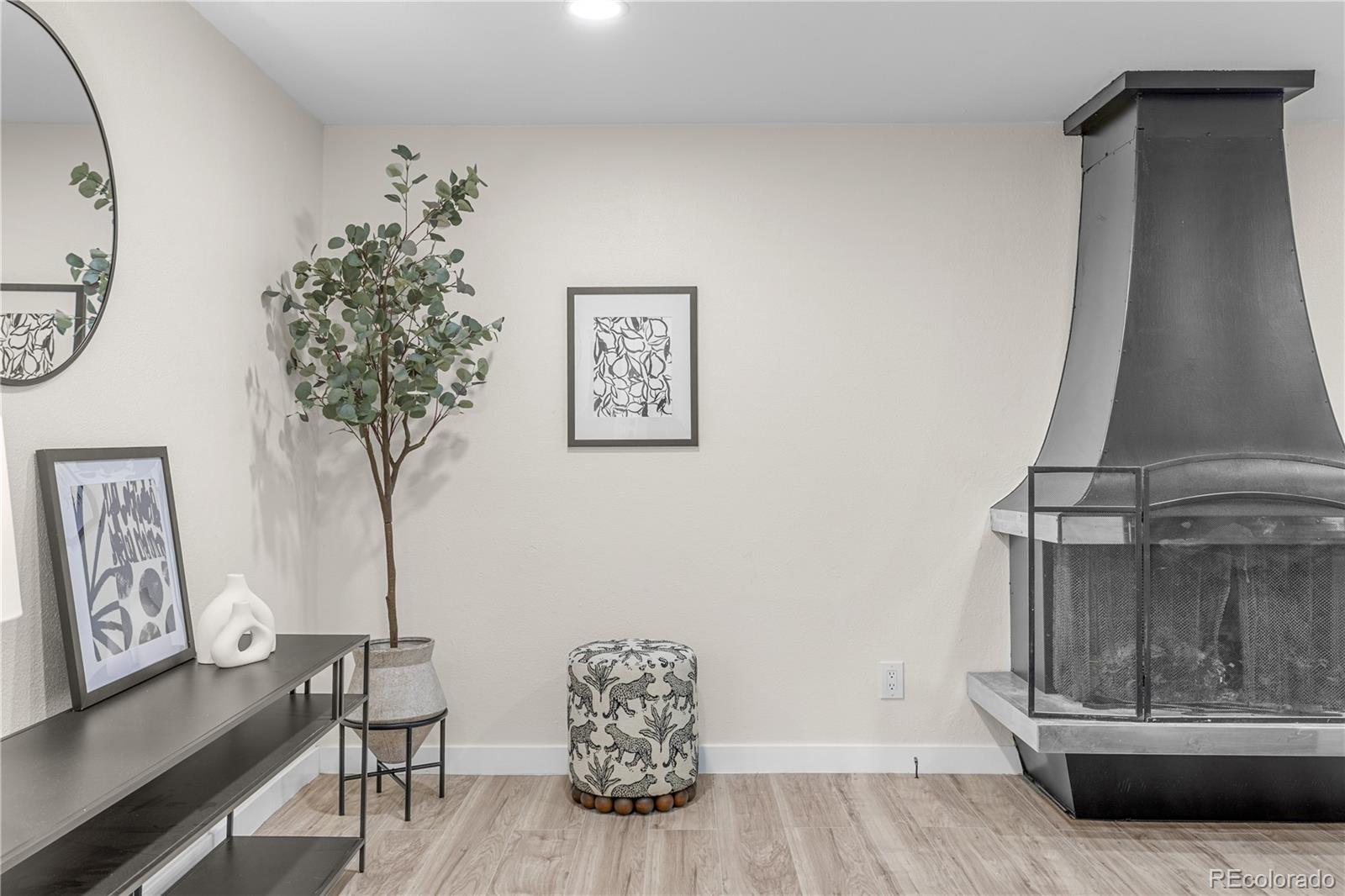 MLS Image #9 for 6506 w 14th avenue,lakewood, Colorado