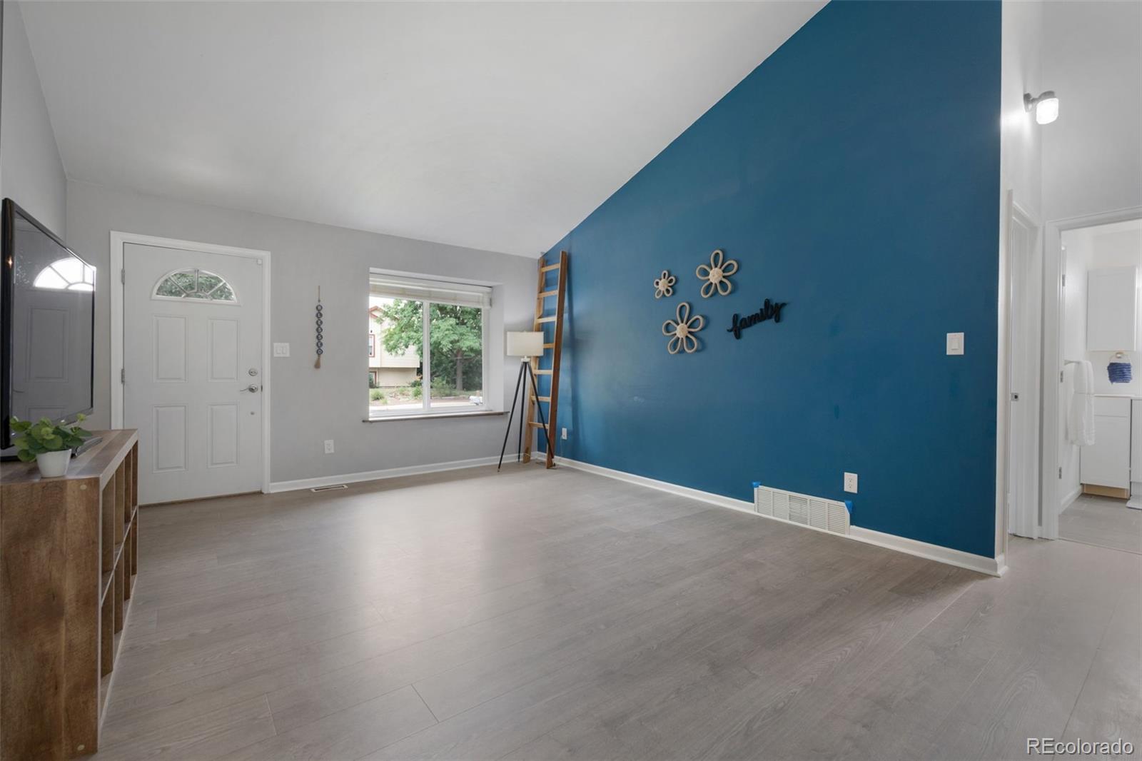 MLS Image #5 for 4342  allesandro drive,colorado springs, Colorado
