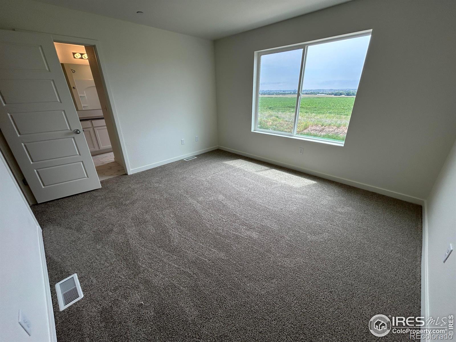 MLS Image #4 for 3748  pinnacles court,evans, Colorado
