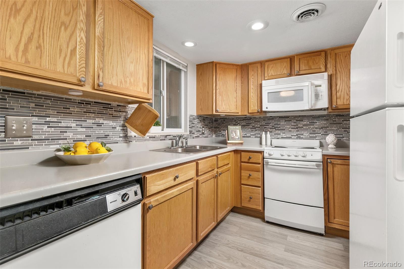MLS Image #1 for 970 s dawson way,aurora, Colorado