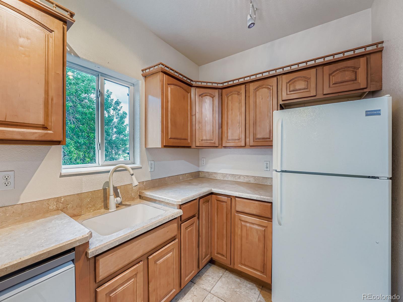MLS Image #4 for 3588 s cherokee street,englewood, Colorado