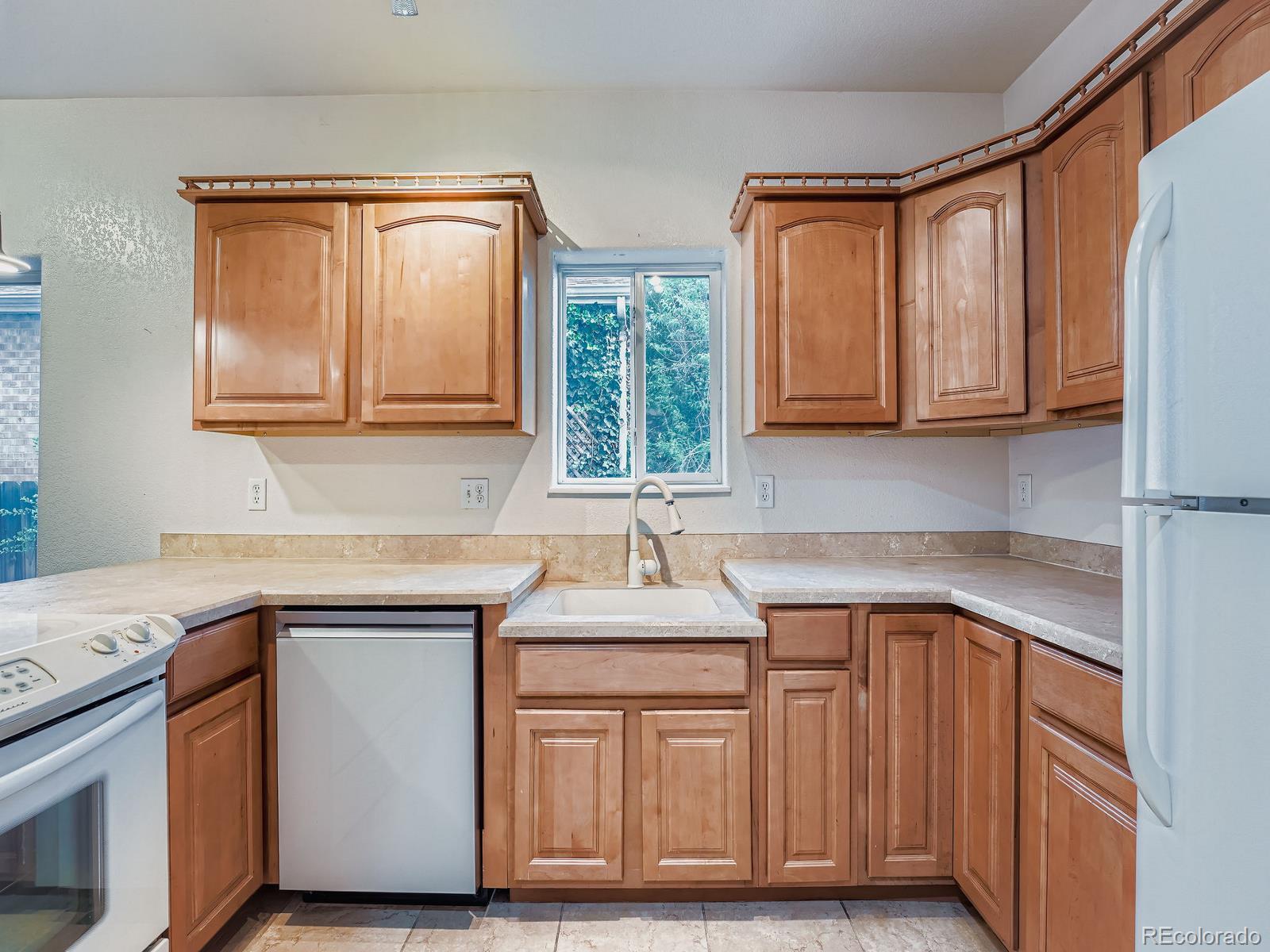 MLS Image #6 for 3588 s cherokee street,englewood, Colorado