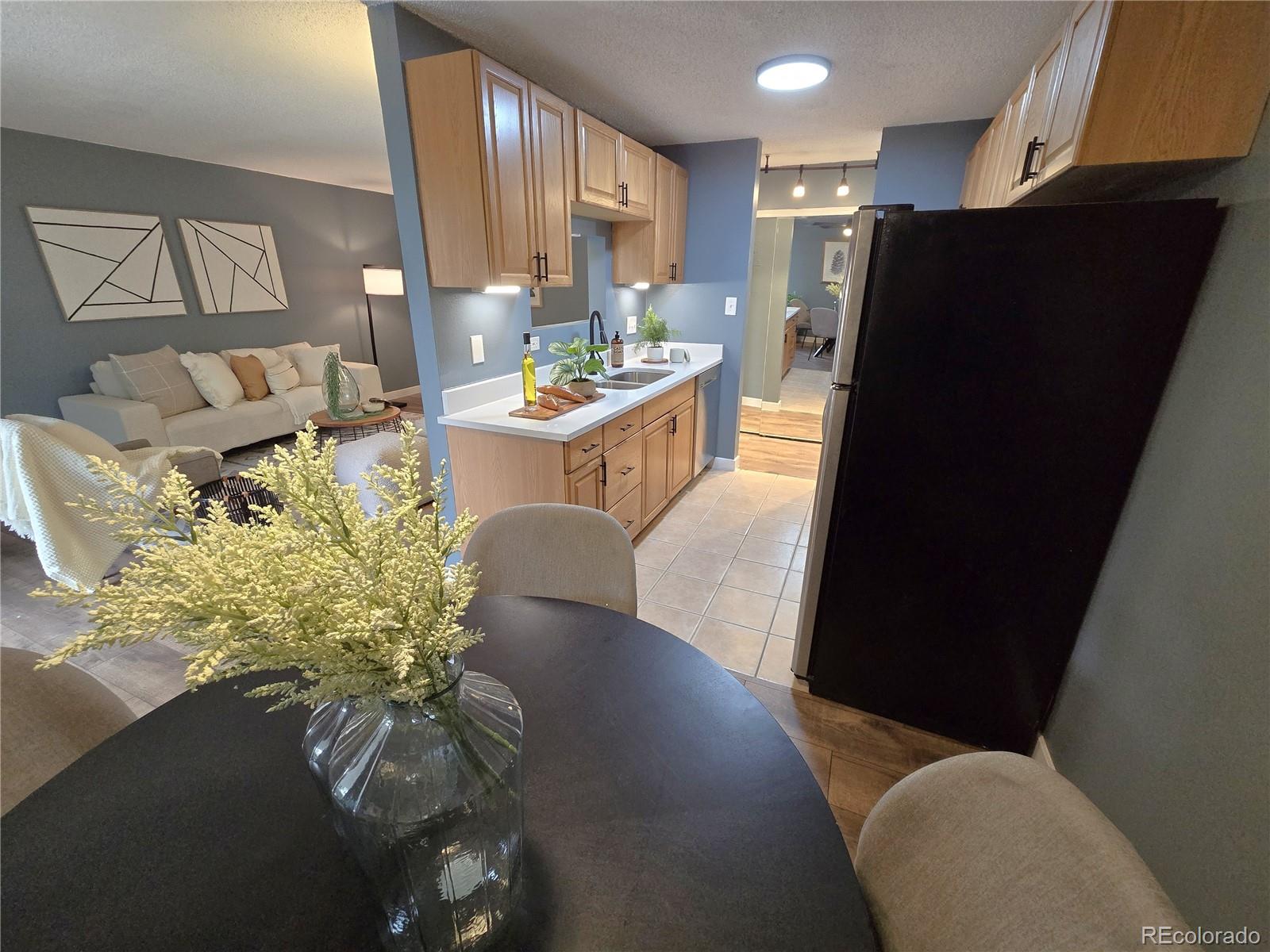 MLS Image #9 for 2375 s linden court,denver, Colorado