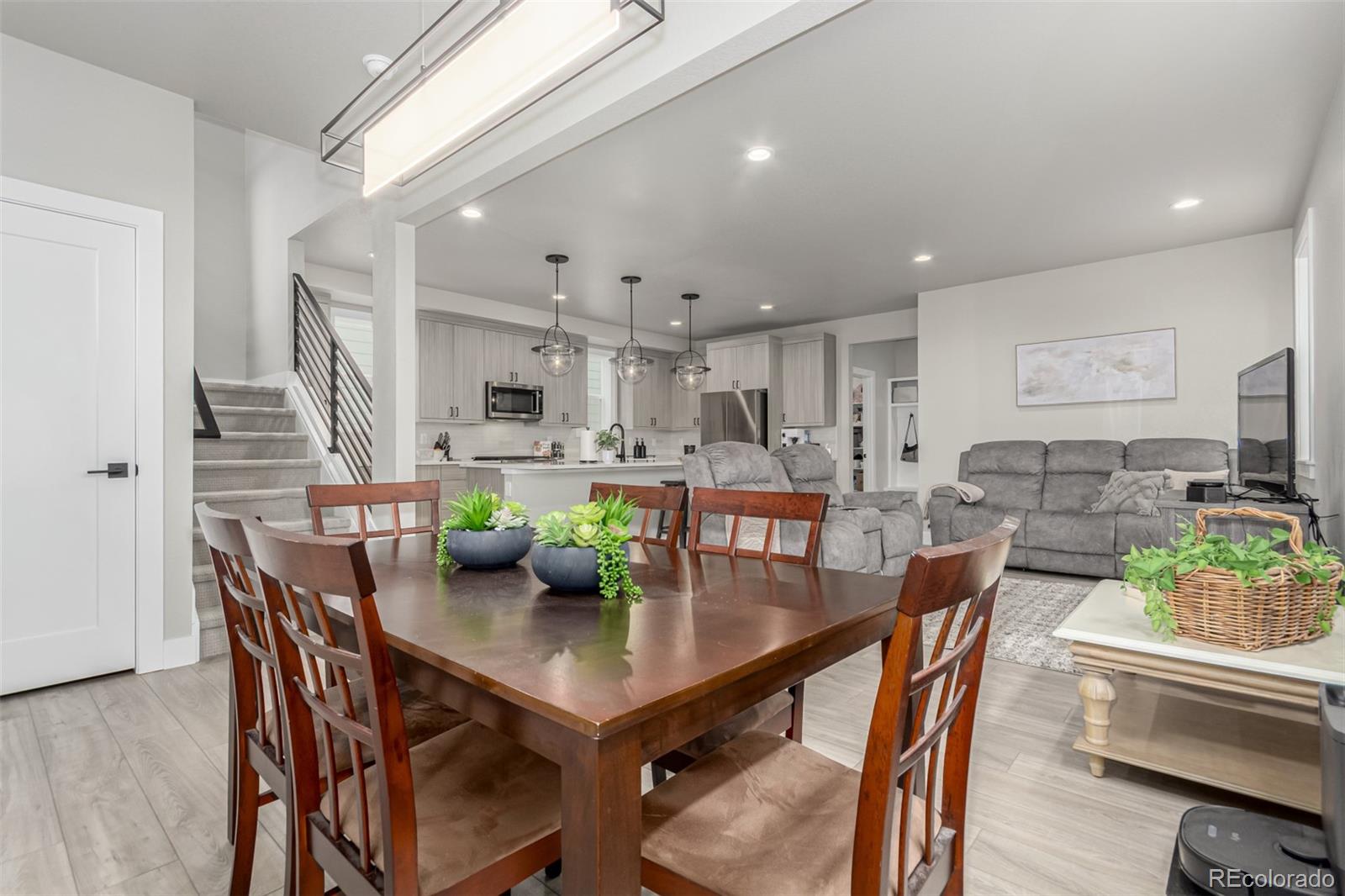 MLS Image #12 for 2742 e 103rd avenue,denver, Colorado