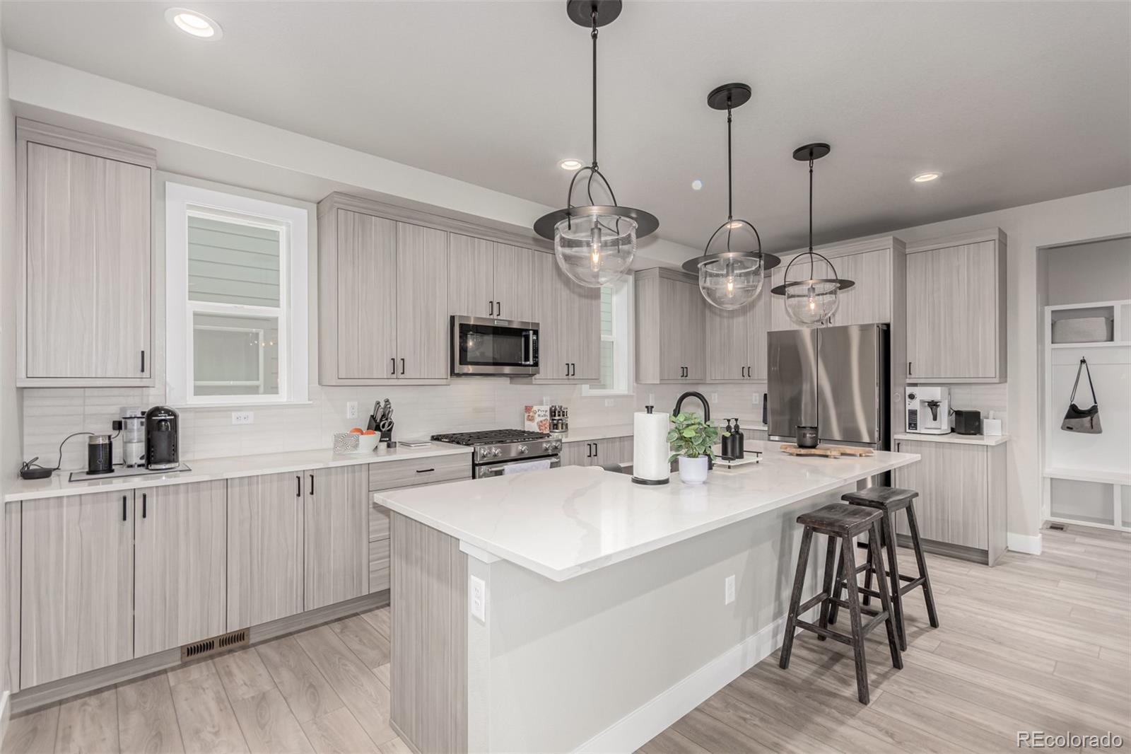 MLS Image #14 for 2742 e 103rd avenue,denver, Colorado