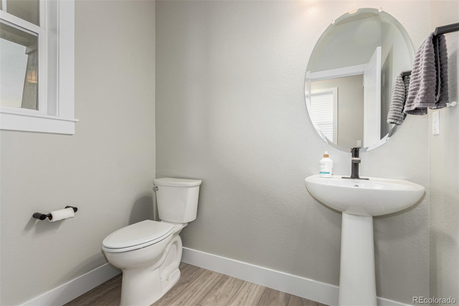 MLS Image #20 for 2742 e 103rd avenue,denver, Colorado