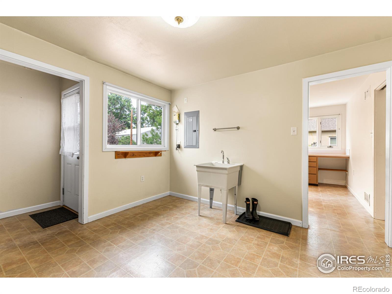 MLS Image #24 for 810  elm street,windsor, Colorado