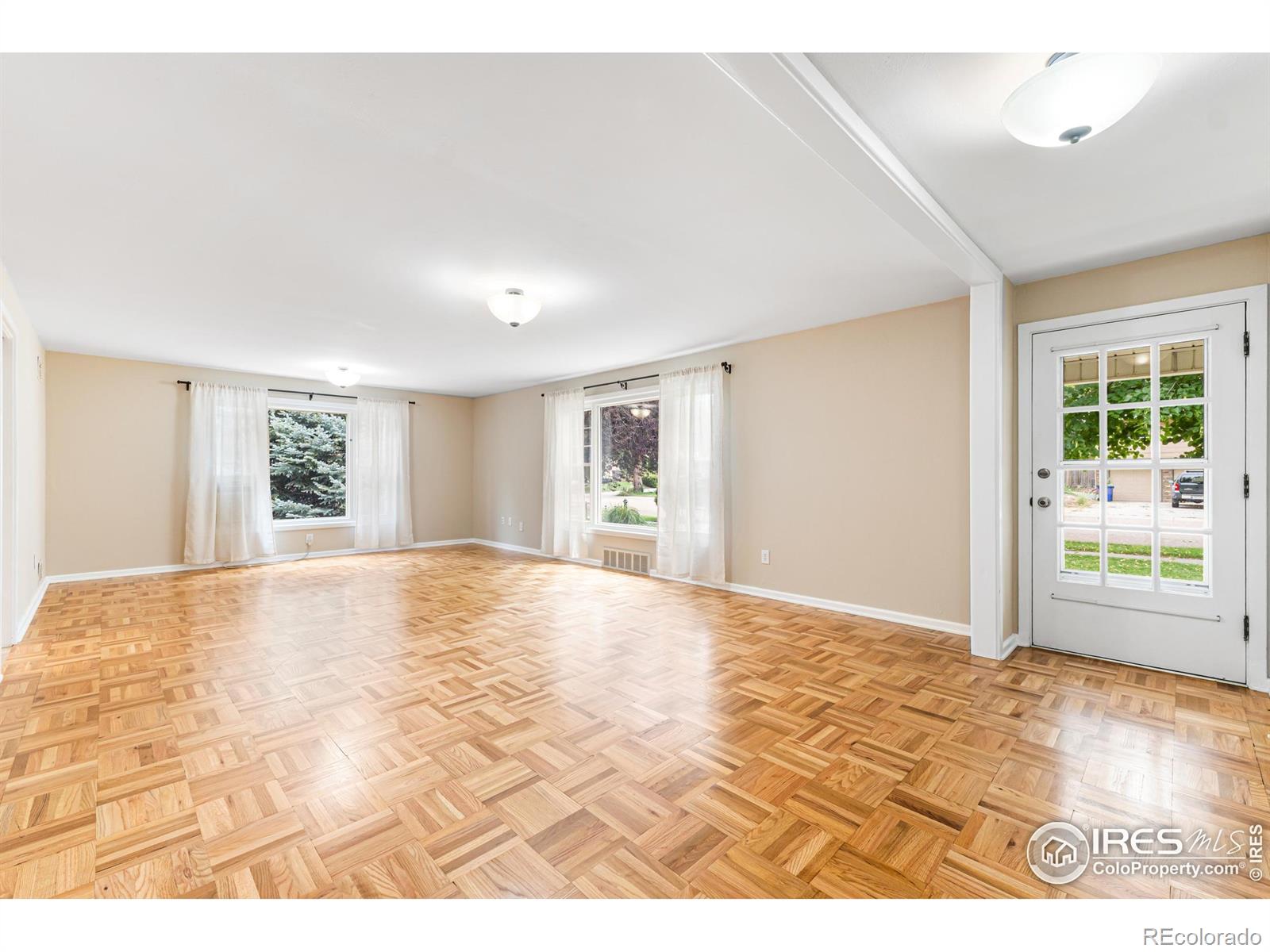 MLS Image #4 for 810  elm street,windsor, Colorado