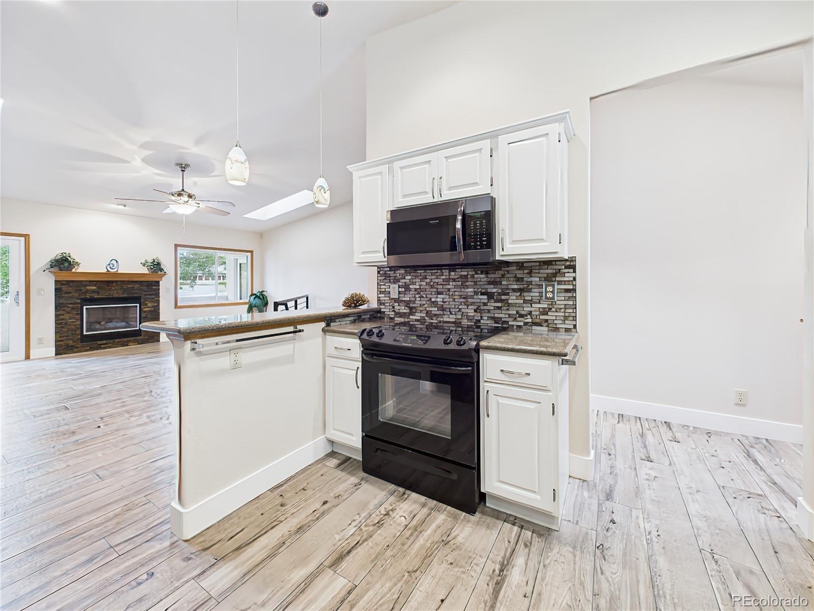 MLS Image #10 for 8  luxury lane,colorado springs, Colorado