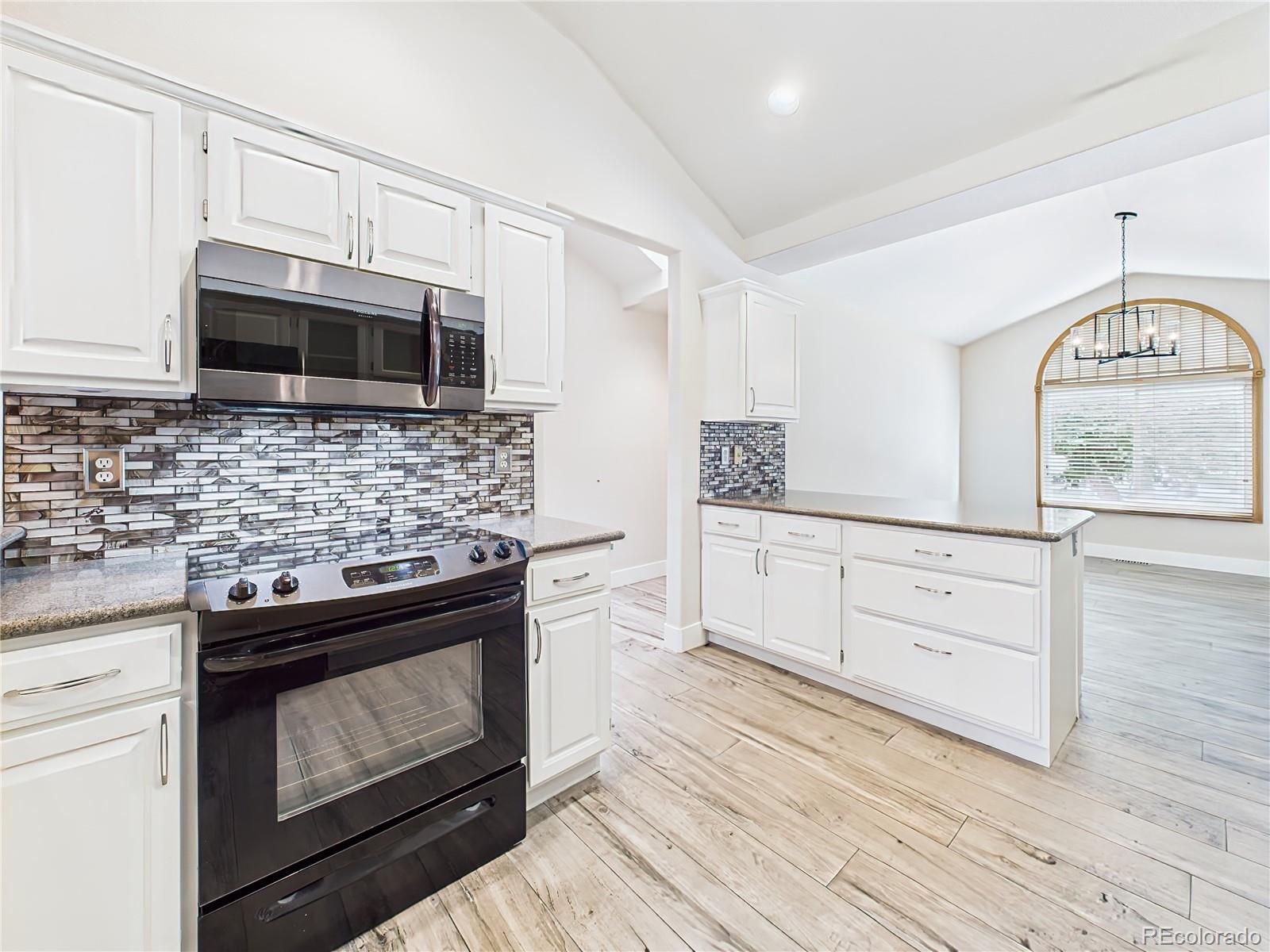 MLS Image #11 for 8  luxury lane,colorado springs, Colorado