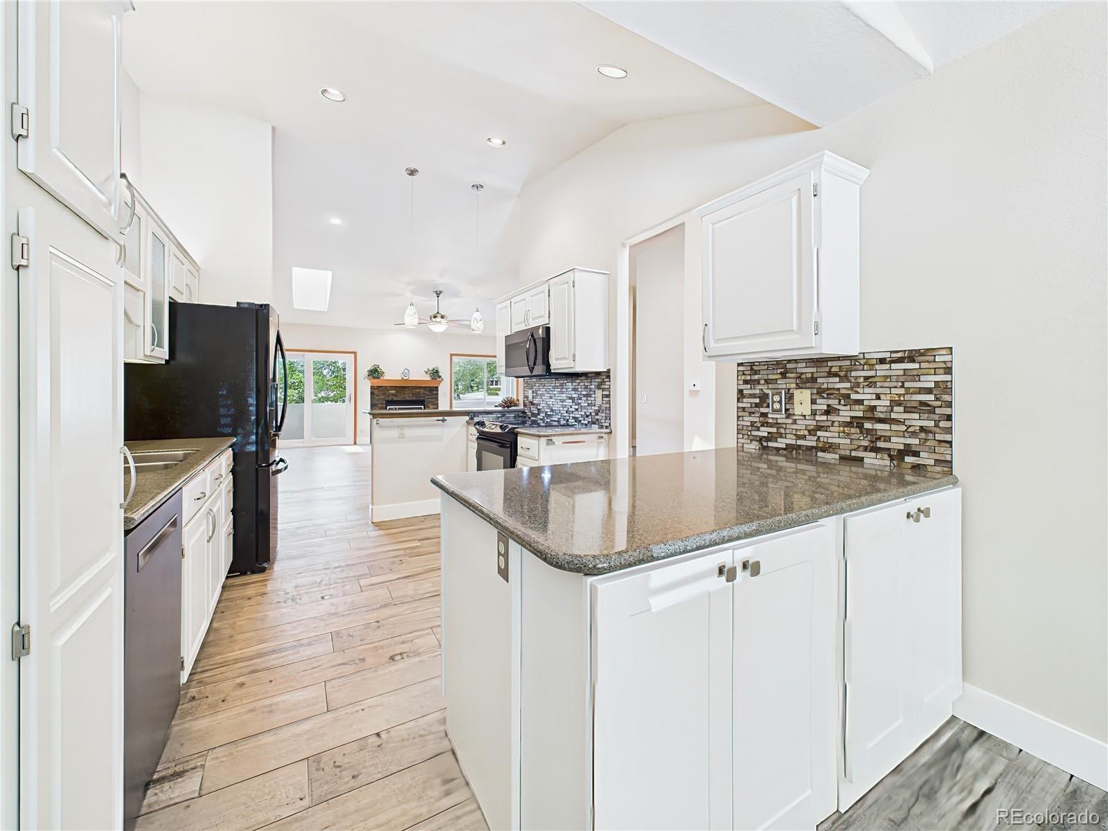 MLS Image #16 for 8  luxury lane,colorado springs, Colorado