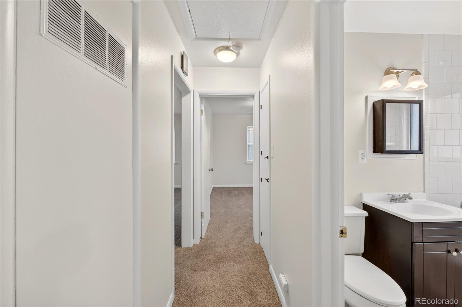 MLS Image #11 for 815  macon street,aurora, Colorado