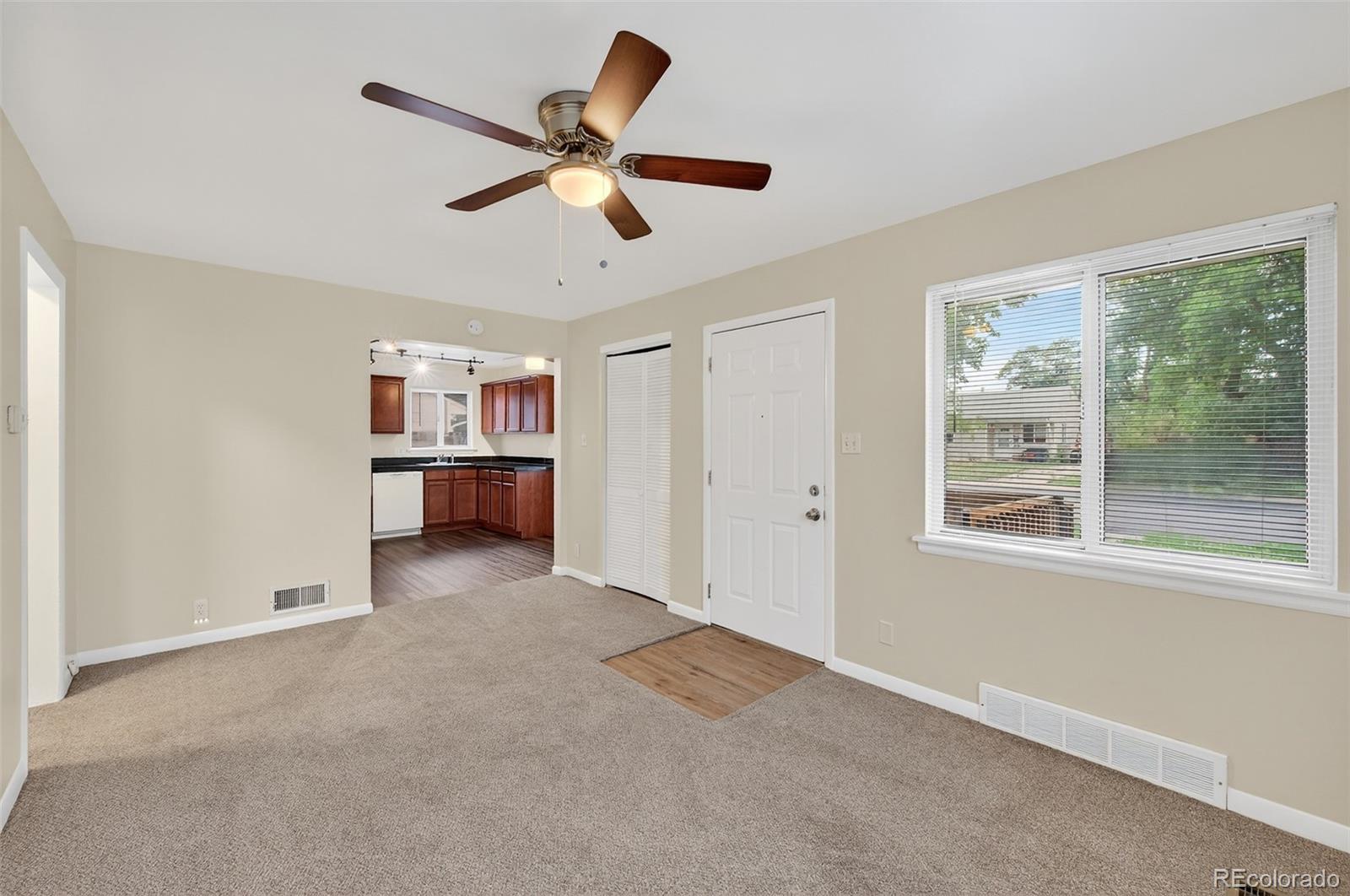 MLS Image #4 for 815  macon street,aurora, Colorado