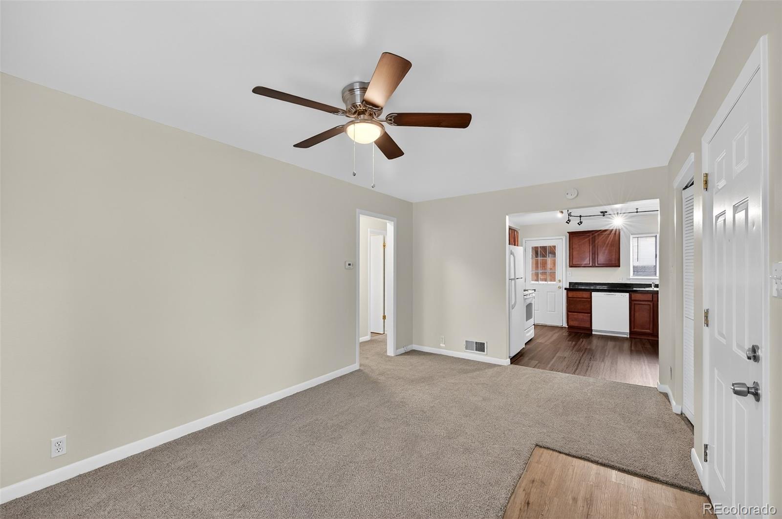 MLS Image #5 for 815  macon street,aurora, Colorado