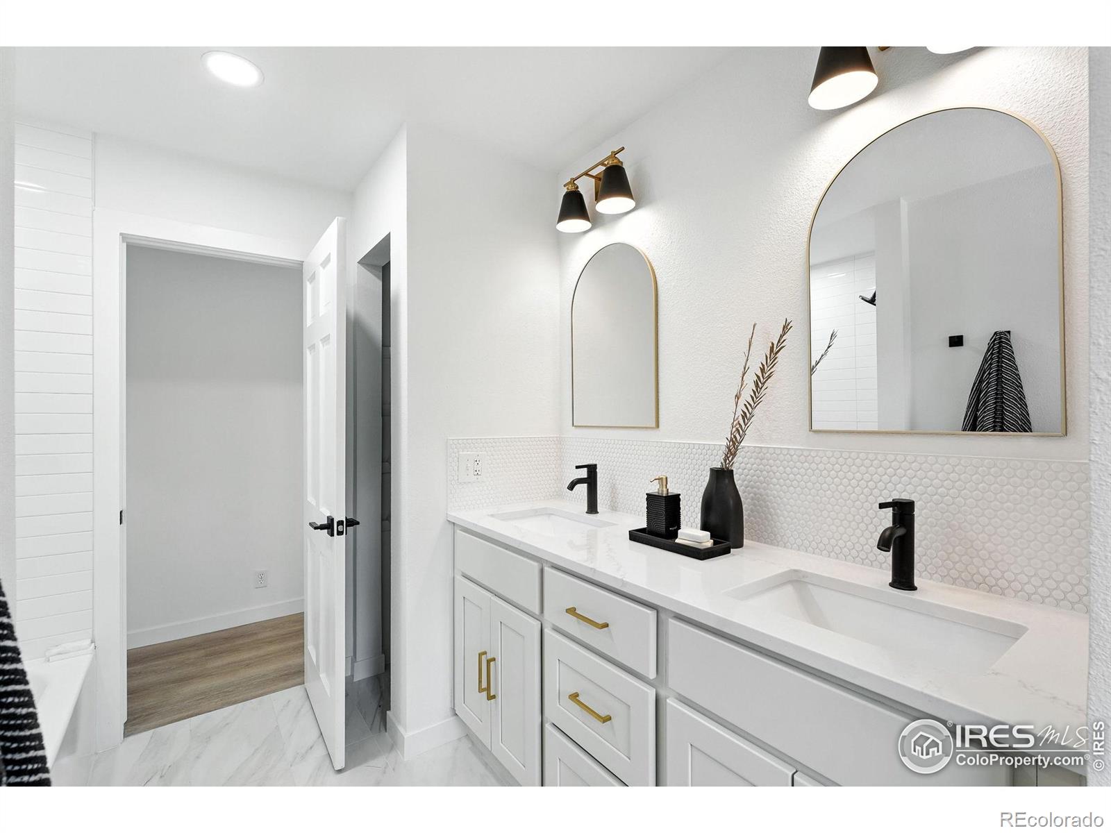 MLS Image #15 for 1575  deer trail road,boulder, Colorado
