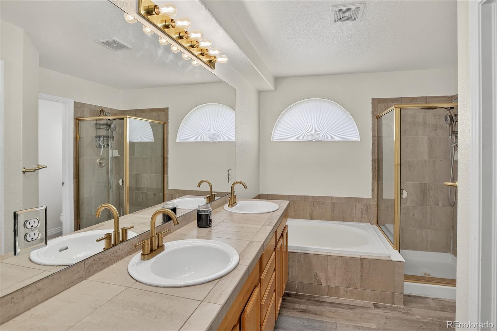 MLS Image #11 for 12493 e wesley avenue,aurora, Colorado