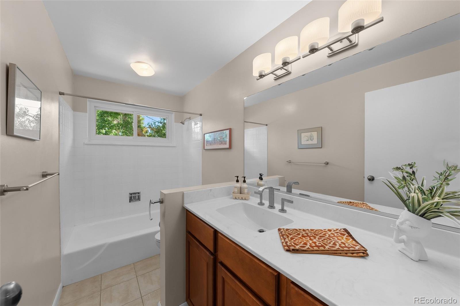 MLS Image #11 for 3320 s fulton court,denver, Colorado