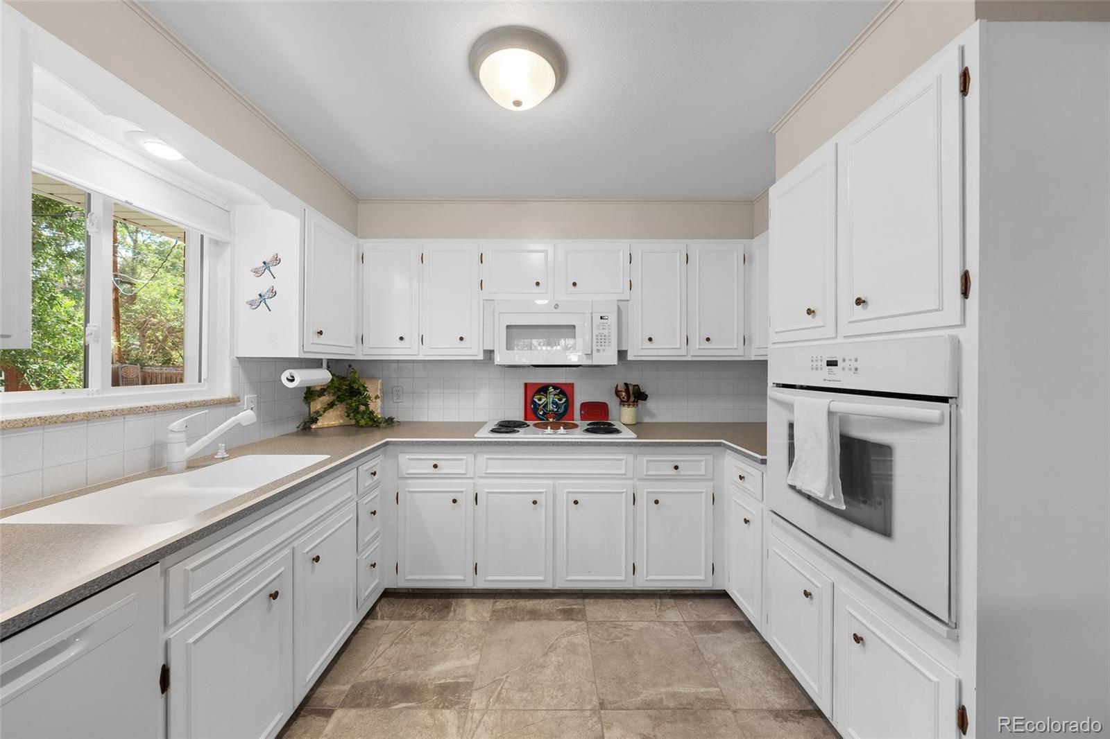 MLS Image #7 for 3320 s fulton court,denver, Colorado