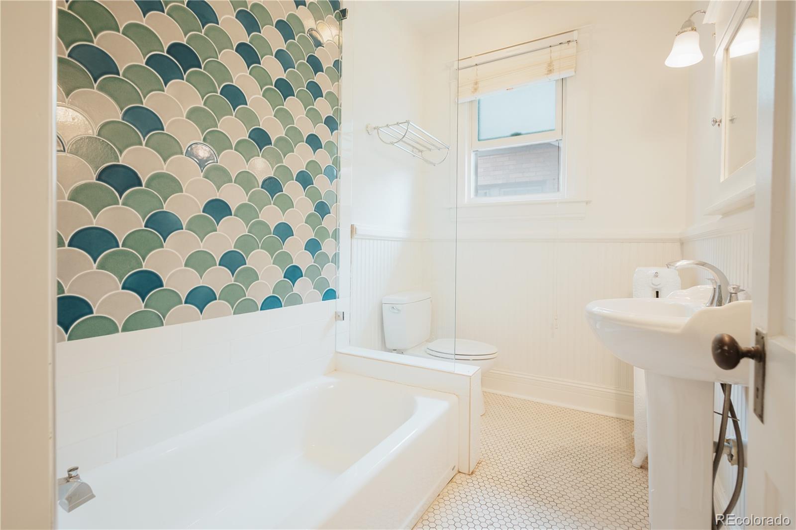 MLS Image #22 for 850  steele street,denver, Colorado