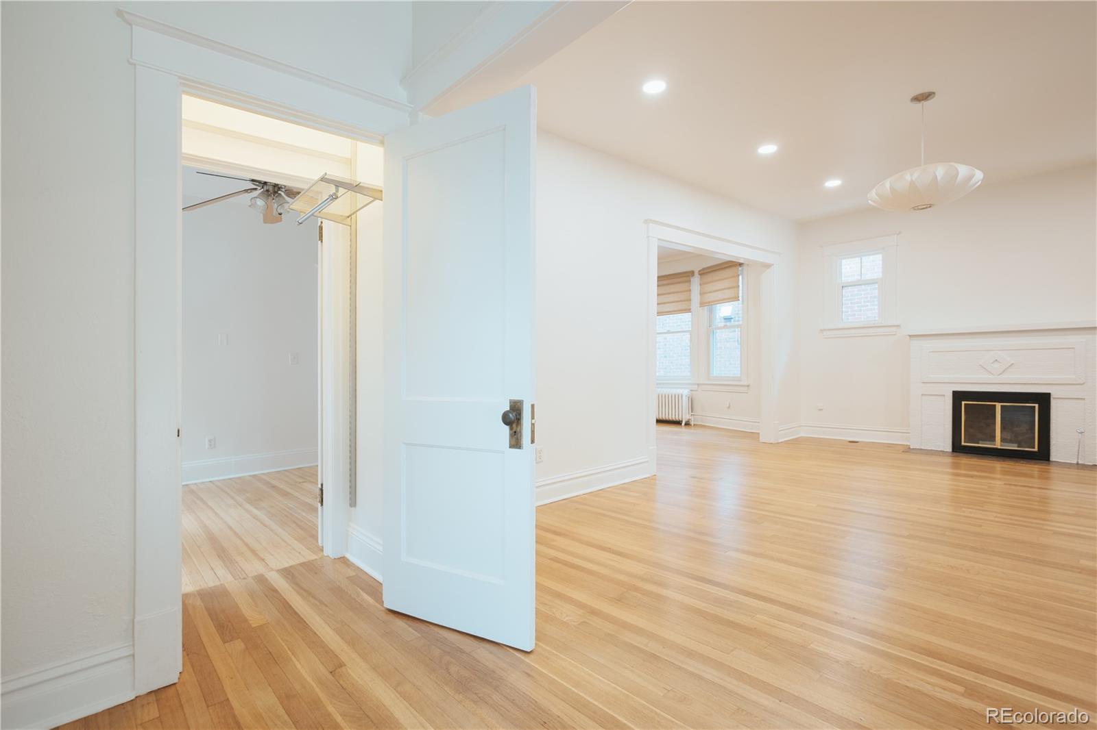 MLS Image #27 for 850  steele street,denver, Colorado