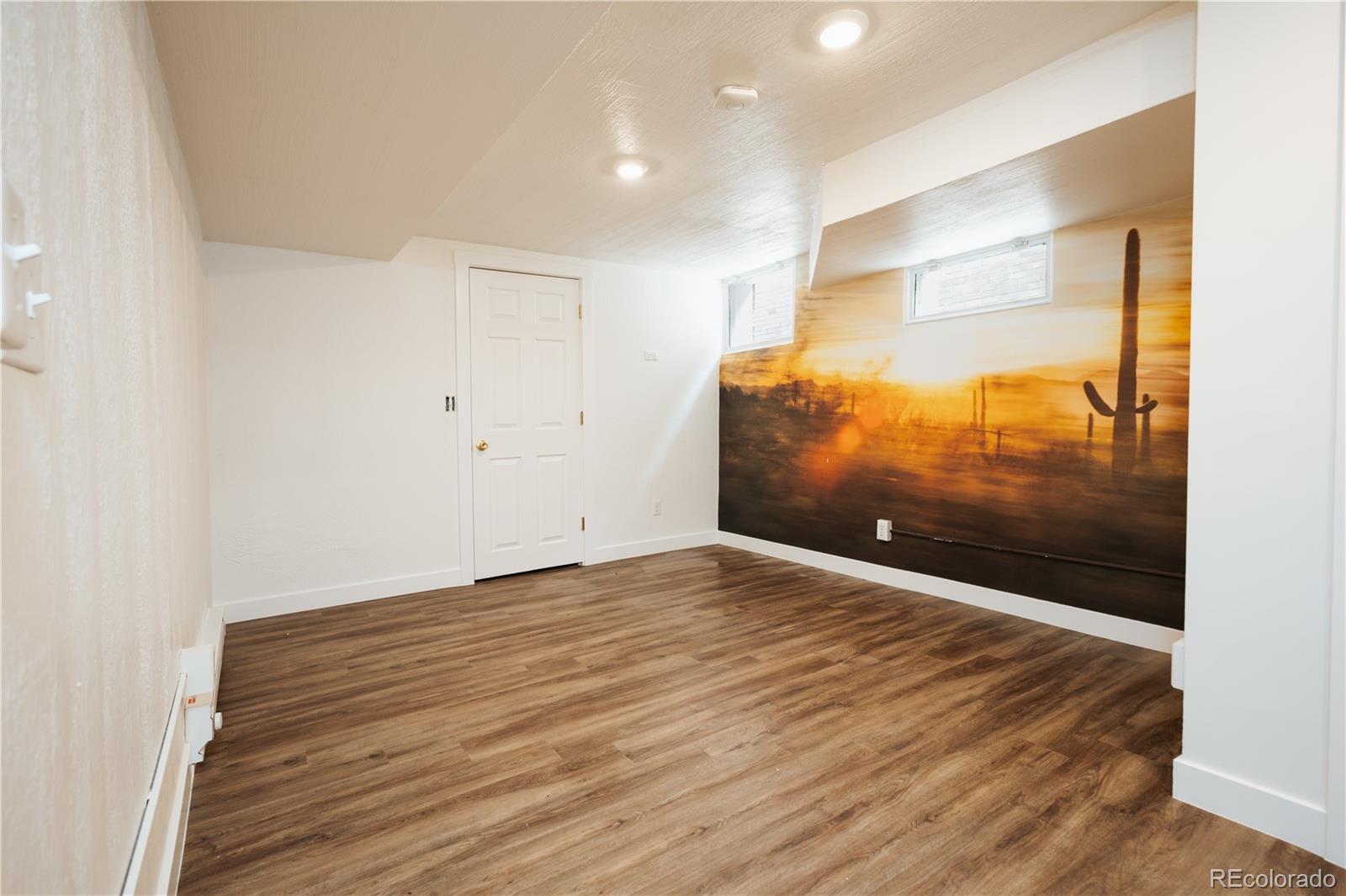 MLS Image #29 for 850  steele street,denver, Colorado