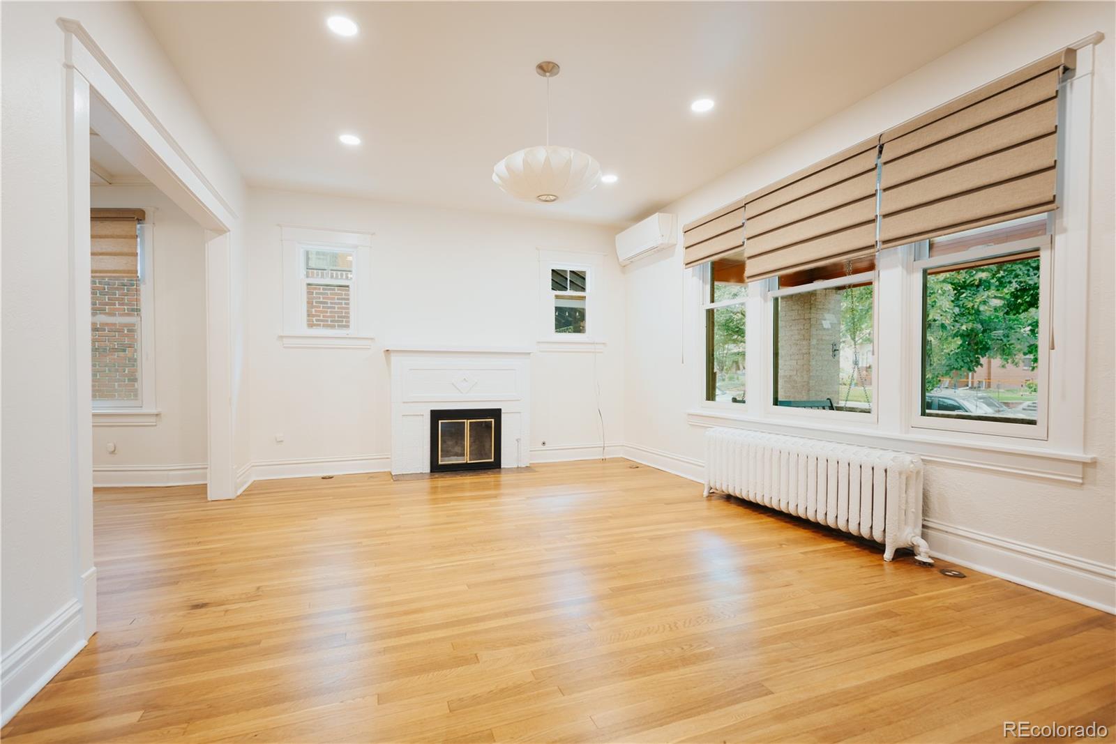 MLS Image #3 for 850  steele street,denver, Colorado